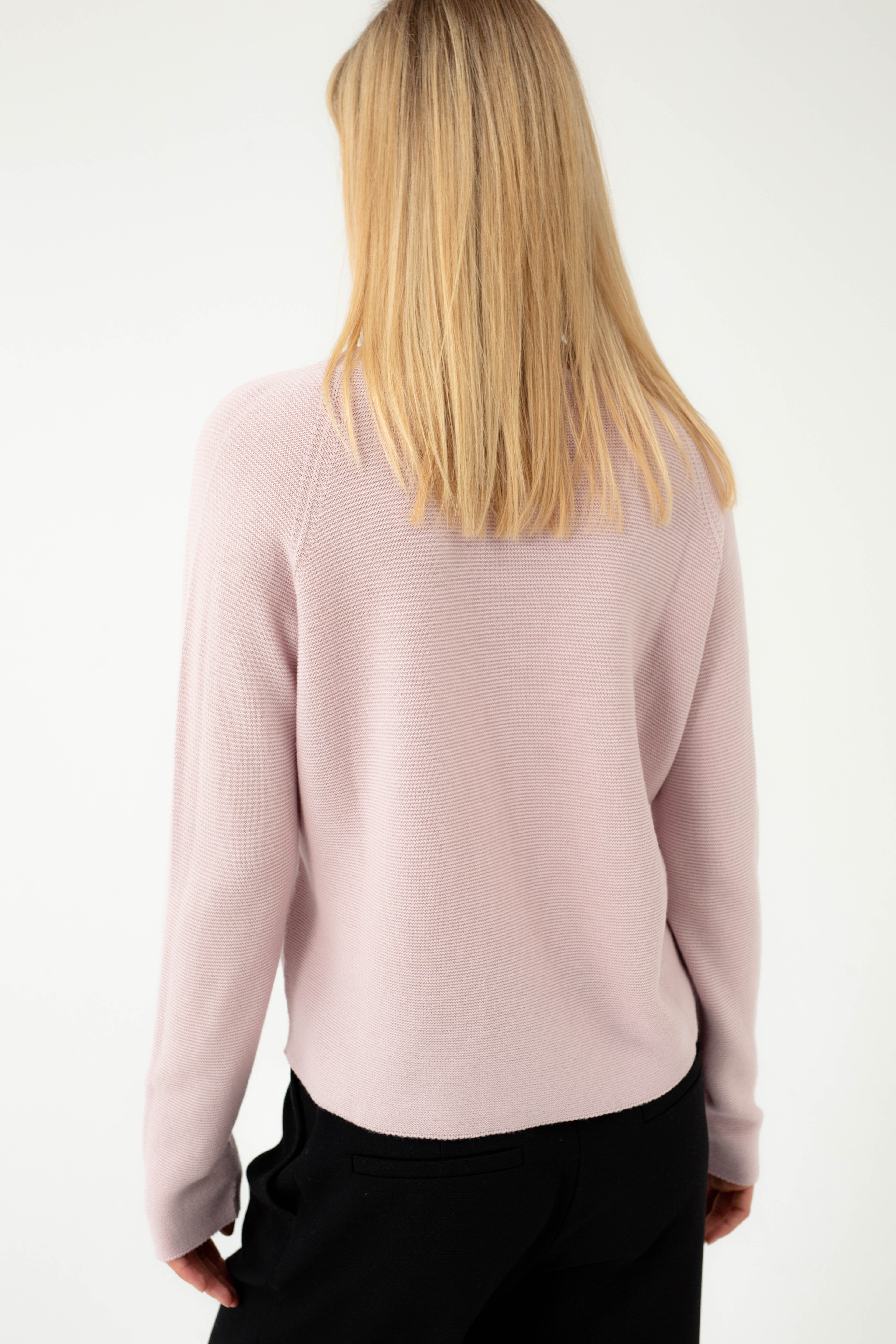 MERINO WOOL PINK V-NECK SWEATER