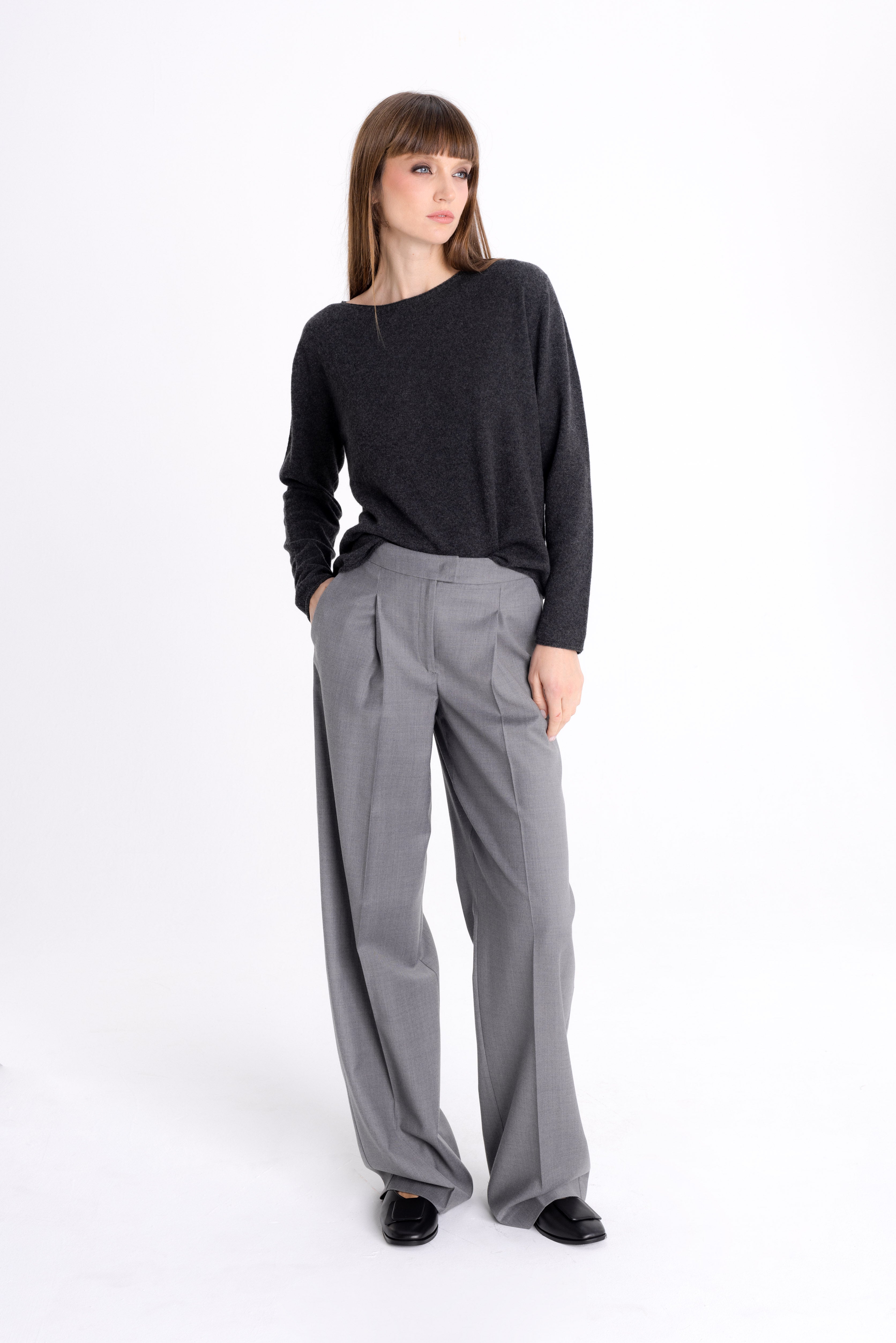 MERINO WOOL GREY SWEATER