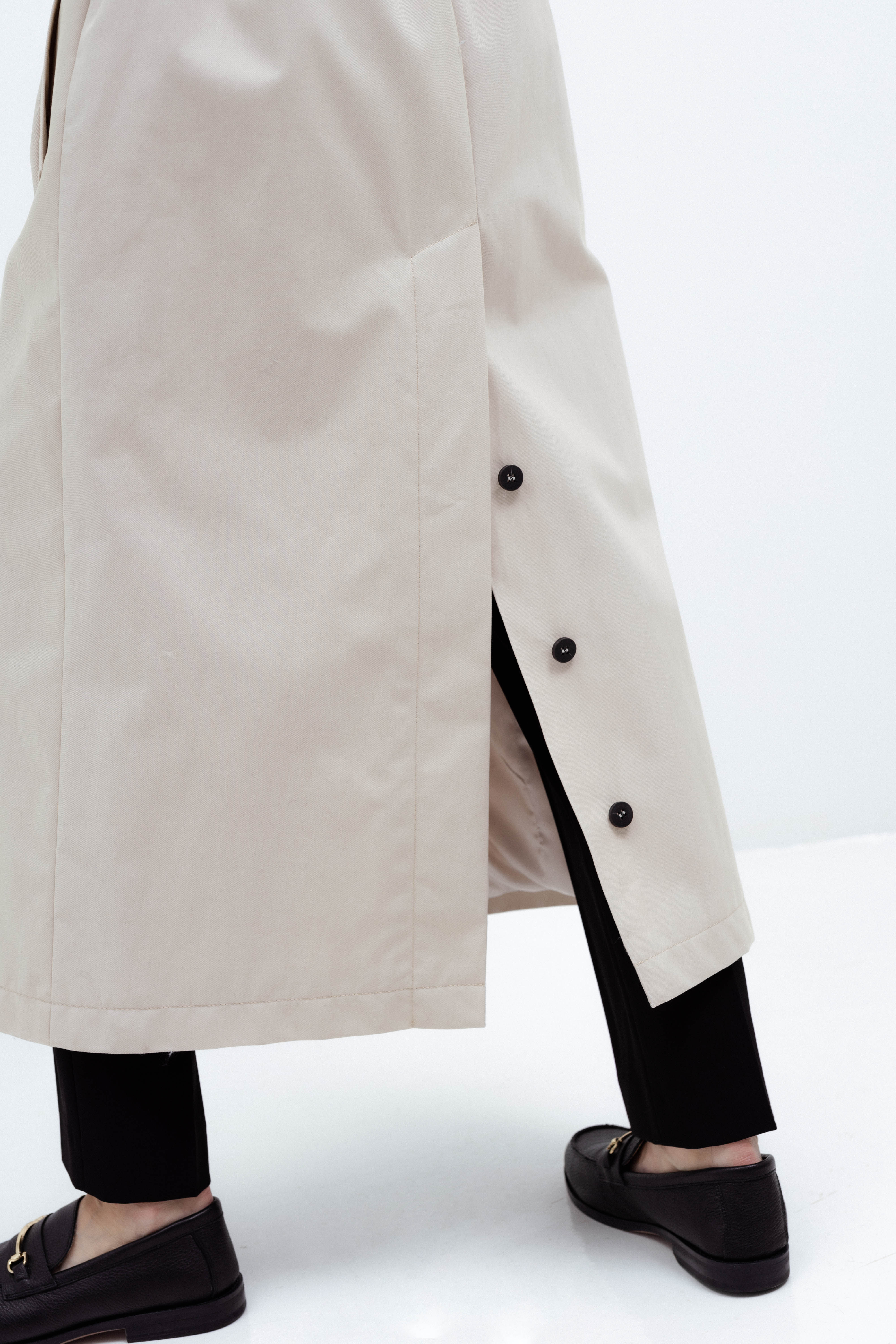 LOOSE FIT BEIGE TRENCH COAT