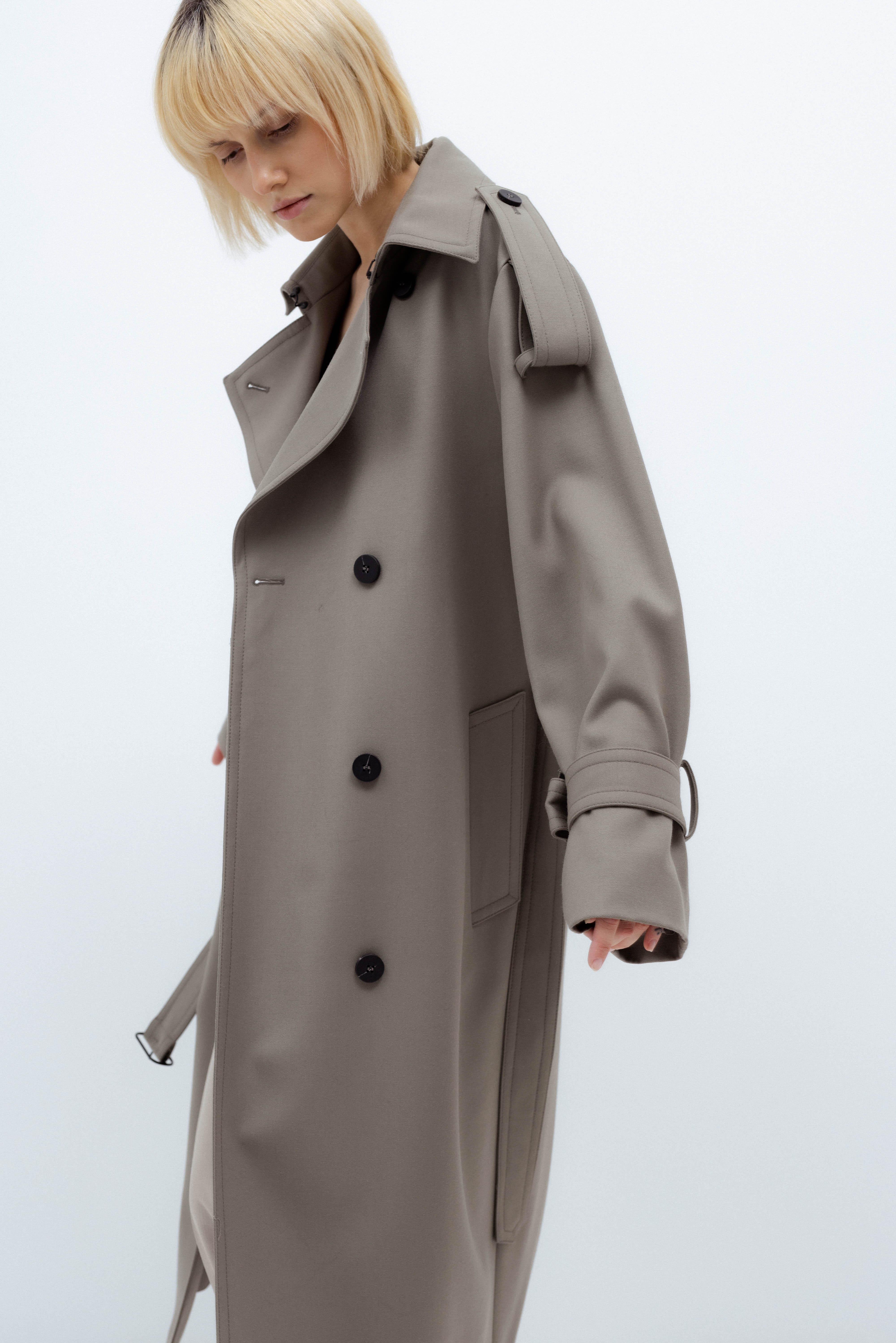 PASTEL KHAKI TRENCH COAT IN WOOL