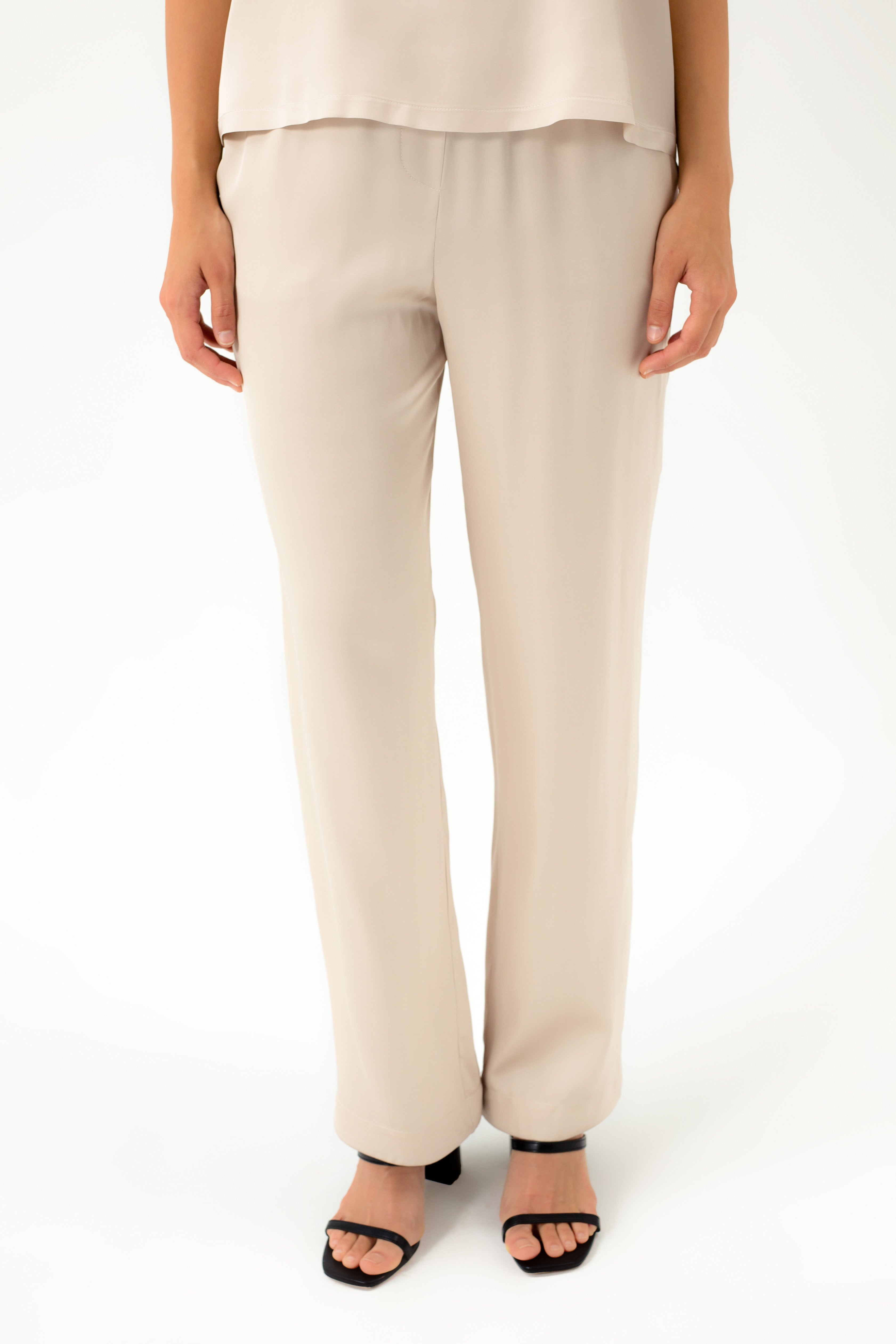 STRAIGHT-LEG BEIGE LIGHTWEIGHT TROUSERS