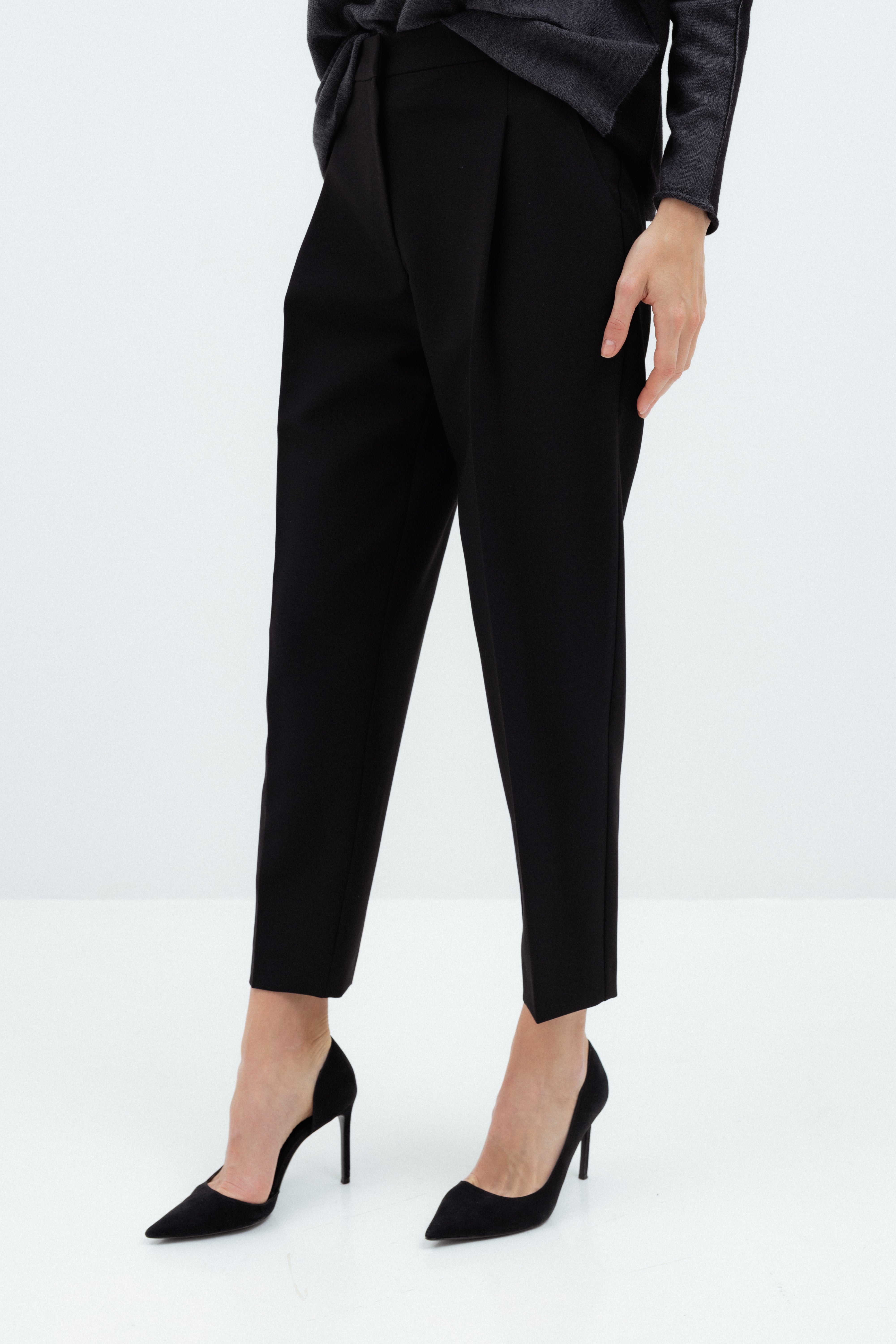 TAPERED BLACK TROUSERS