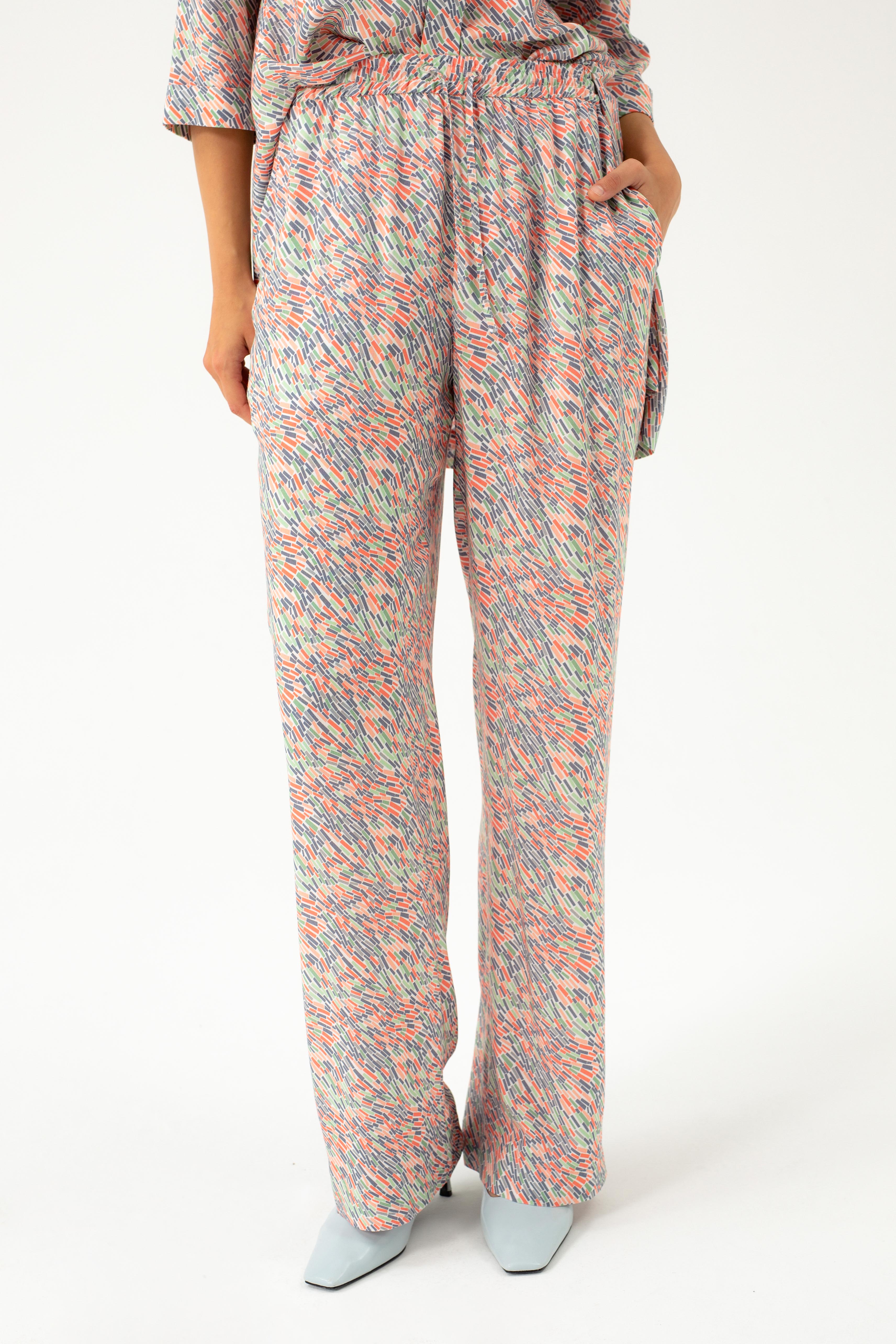 STRAIGHT VISCOSE TROUSERS WITH PRINT