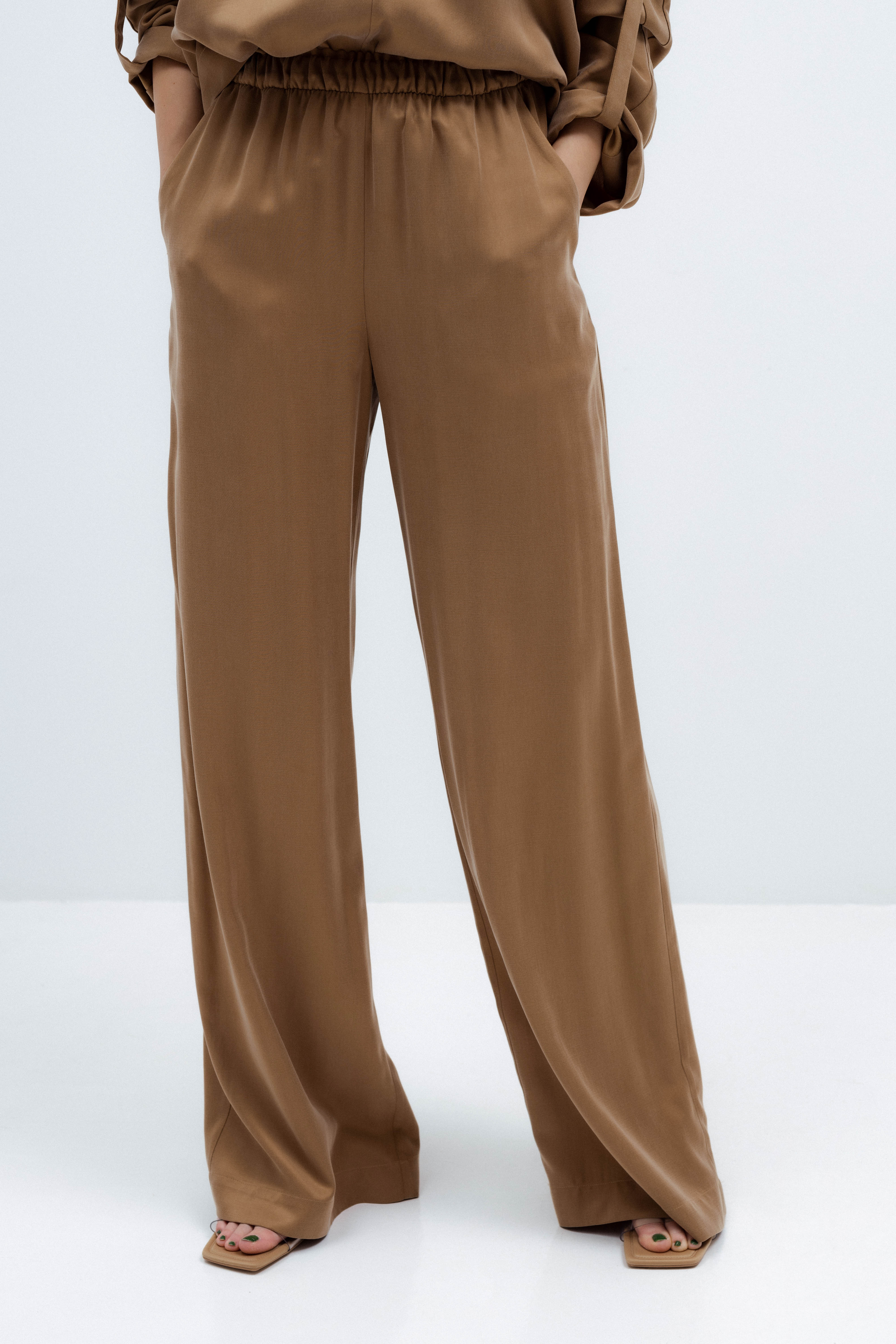 CAMEL WIDE-LEG TROUSERS