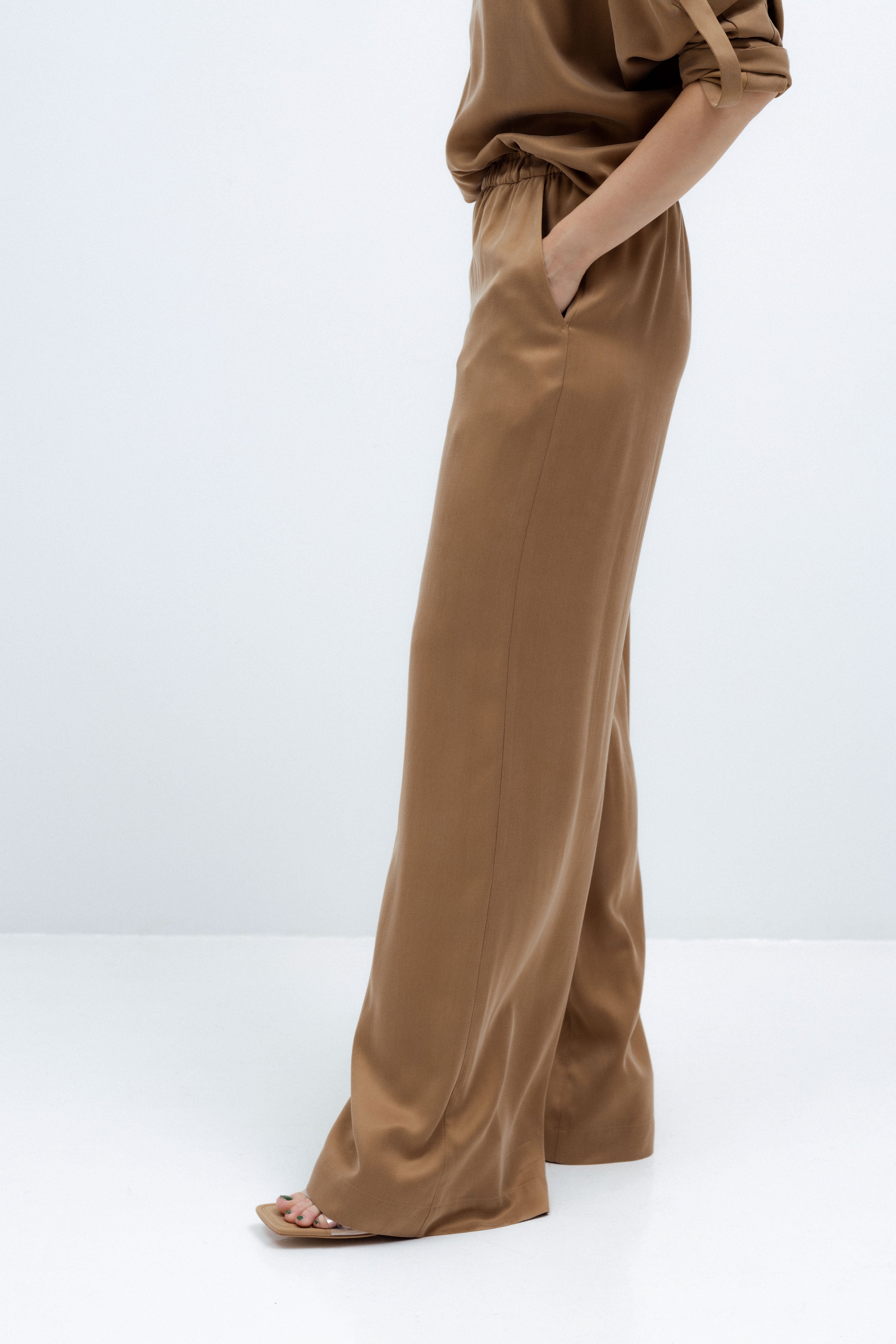 CAMEL WIDE-LEG TROUSERS