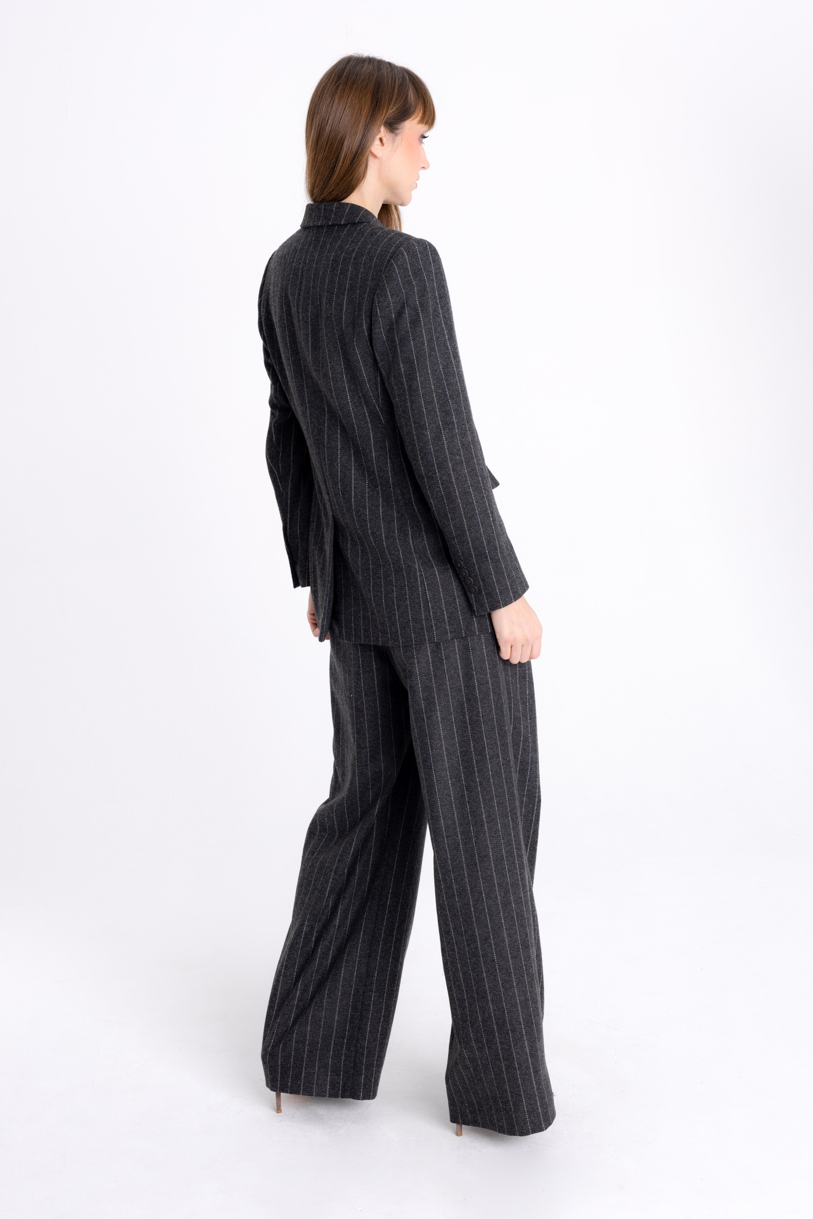WIDE-LEG GREY STRIPED TROUSERS
