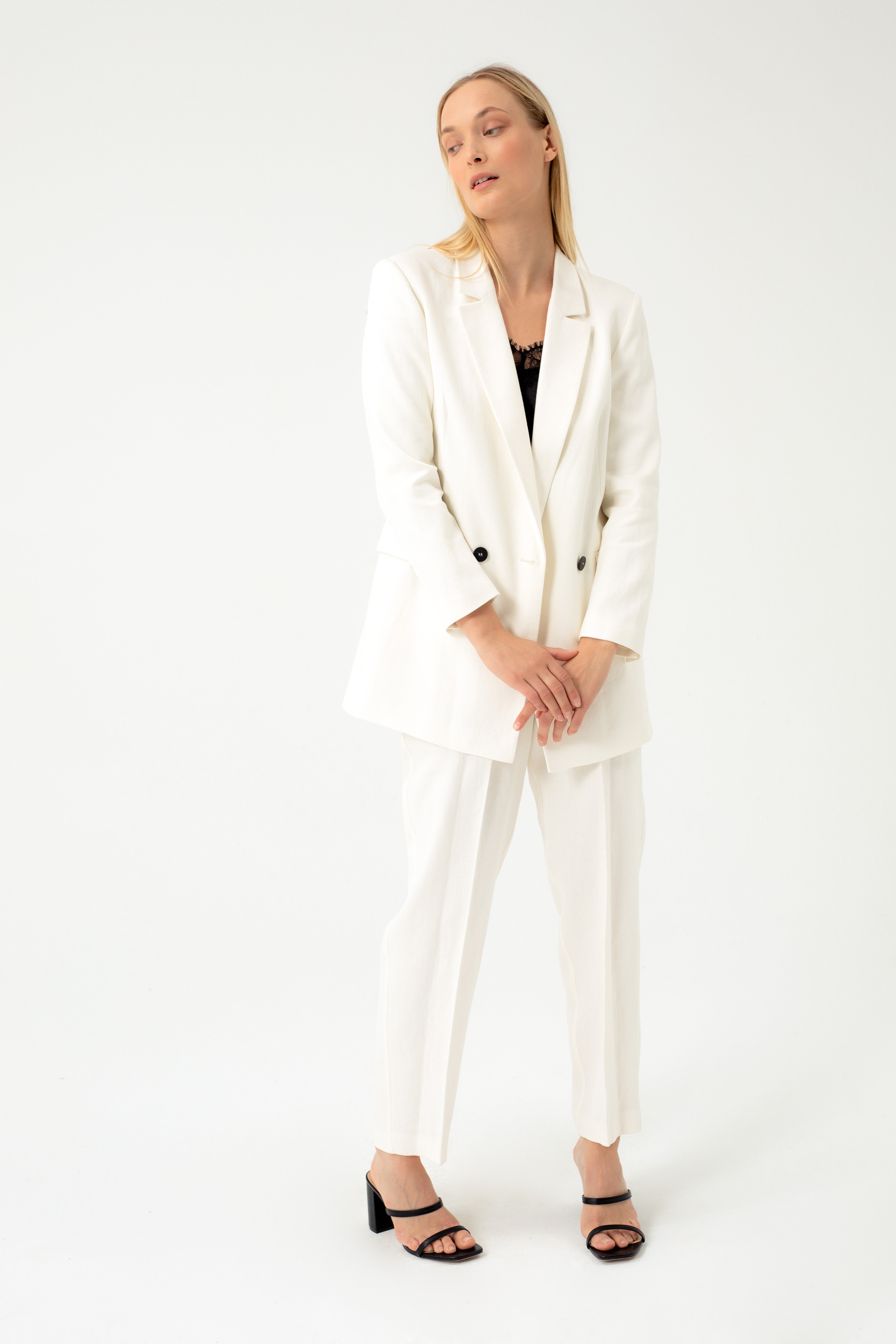 TAPERED ECRU TROUSERS WITH PLEAT