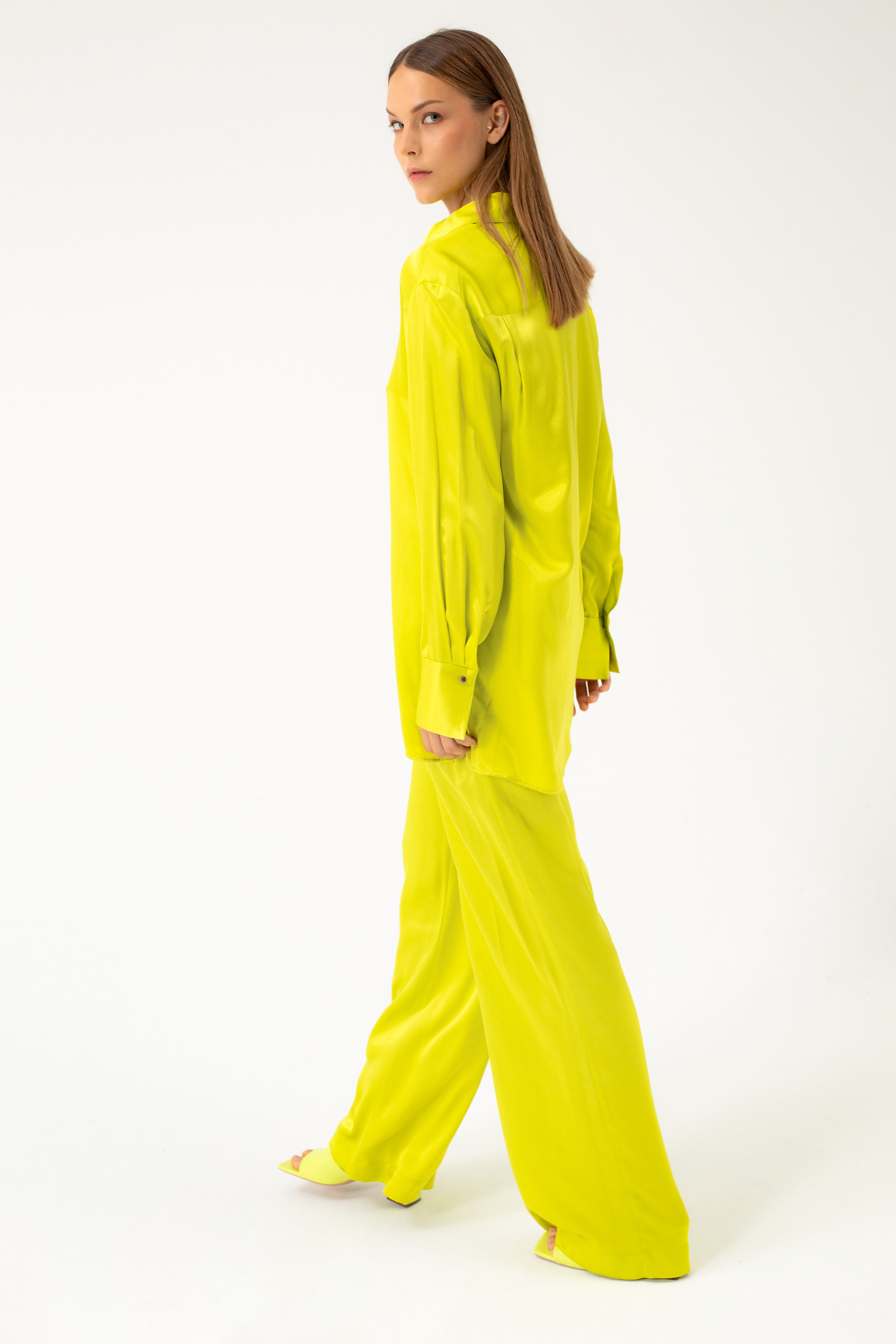 WIDE-LEG TROUSERS IN LIME