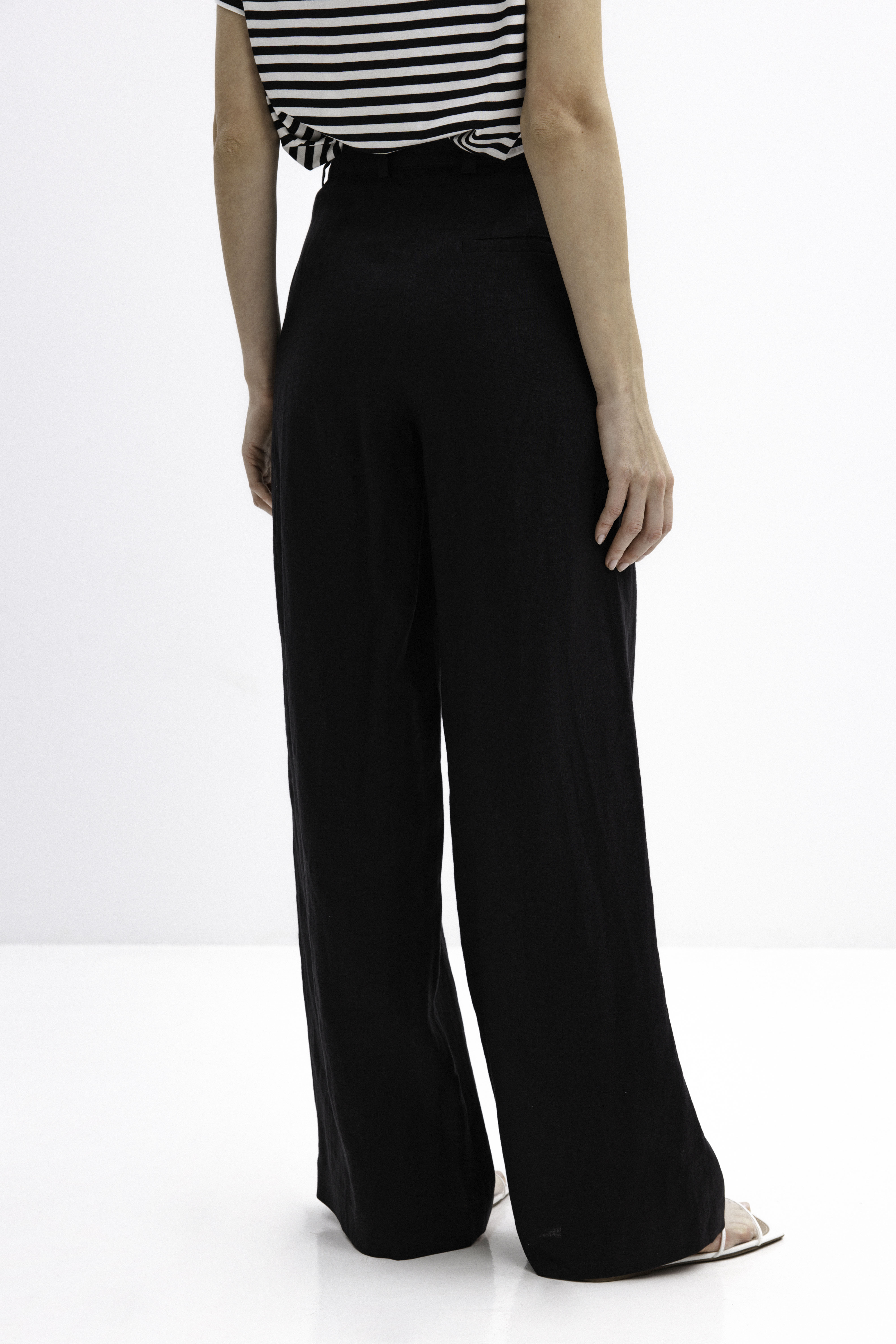 BLACK WIDE-LEG LINEN TROUSERS