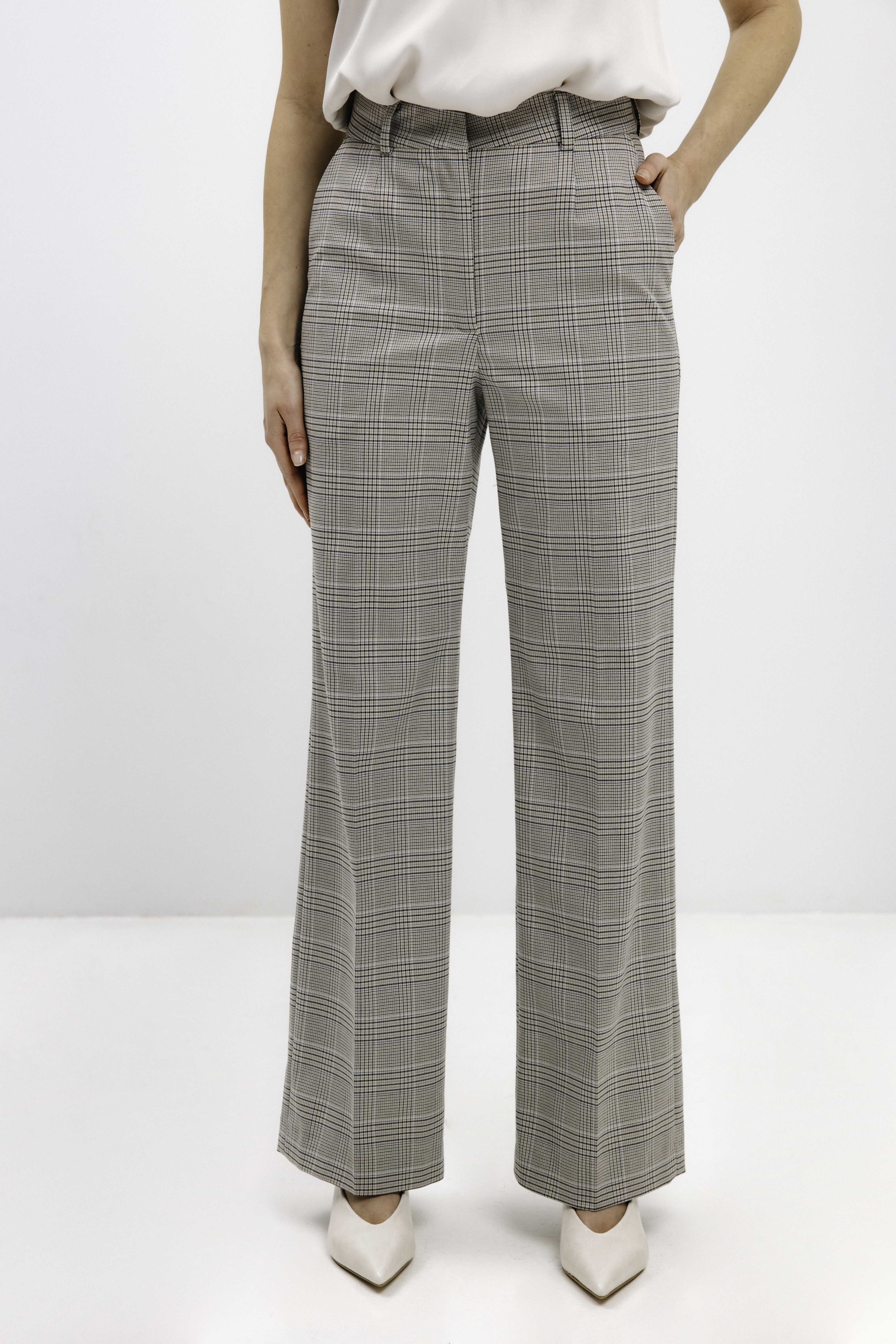 STRAIGHT-LEG TROUSERS IN CHECKED PATTERN