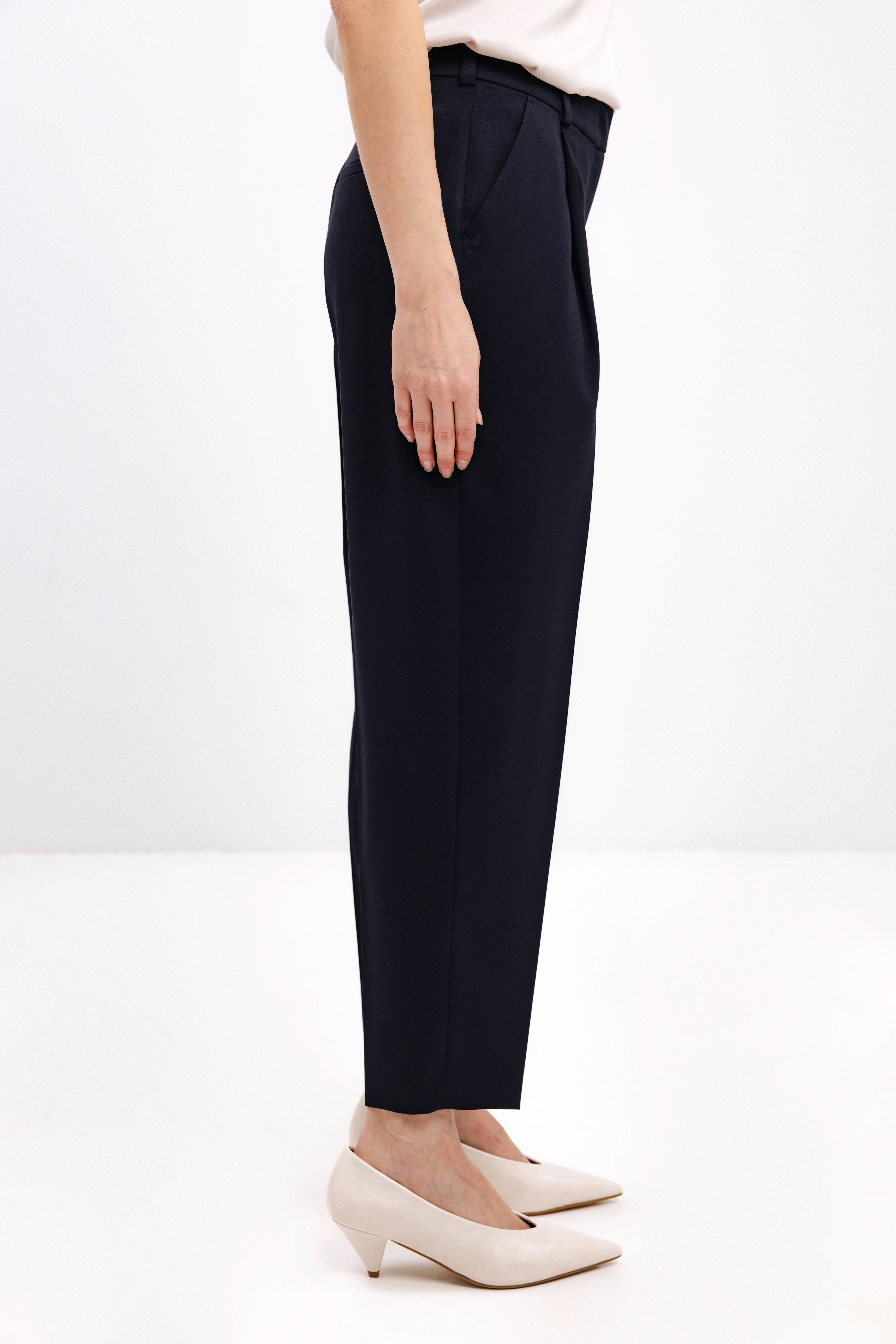 TAPERED NAVY TROUSERS WITH FRONT PLEATS