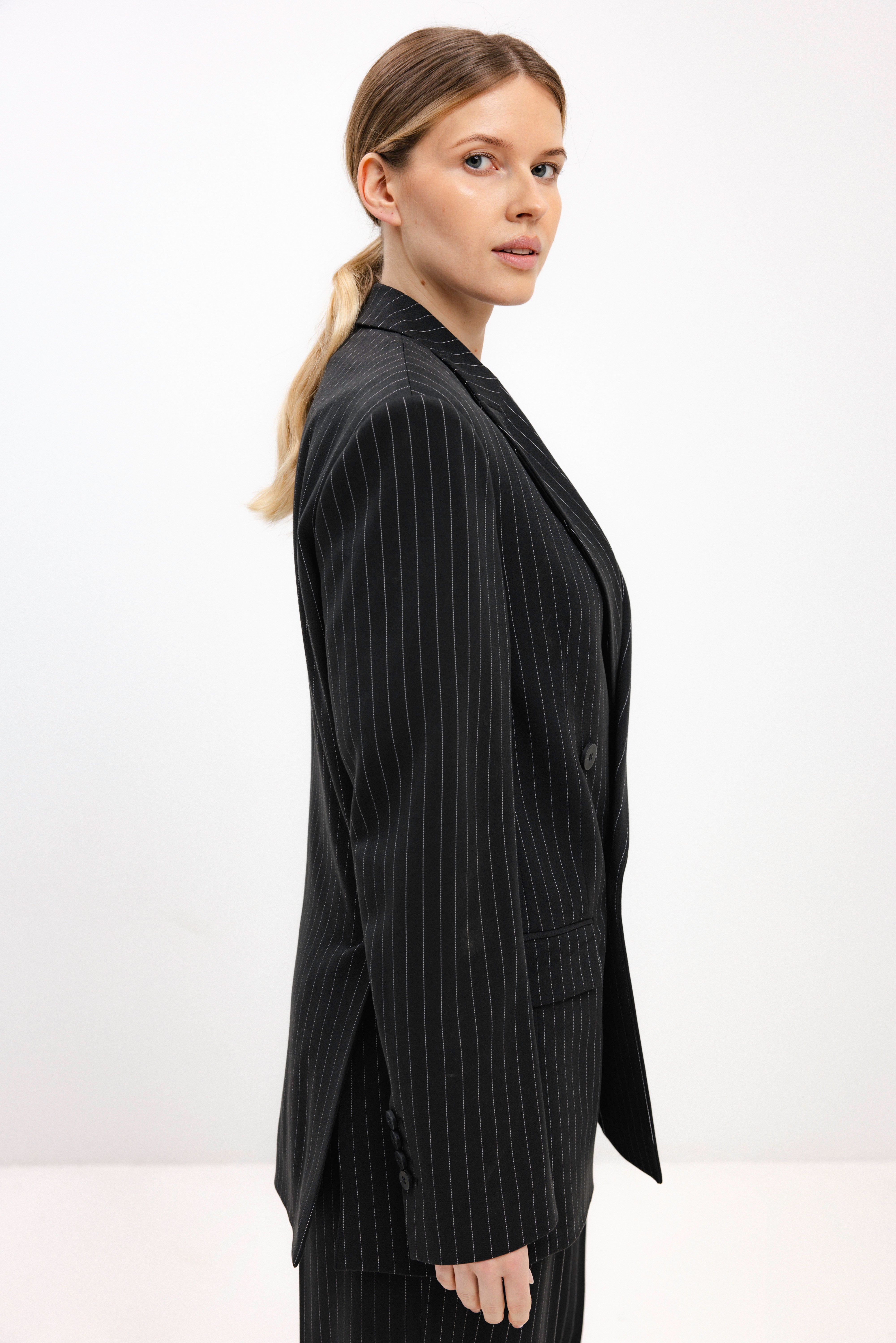 UNISEX OVERSIZED STRIPED BLAZER