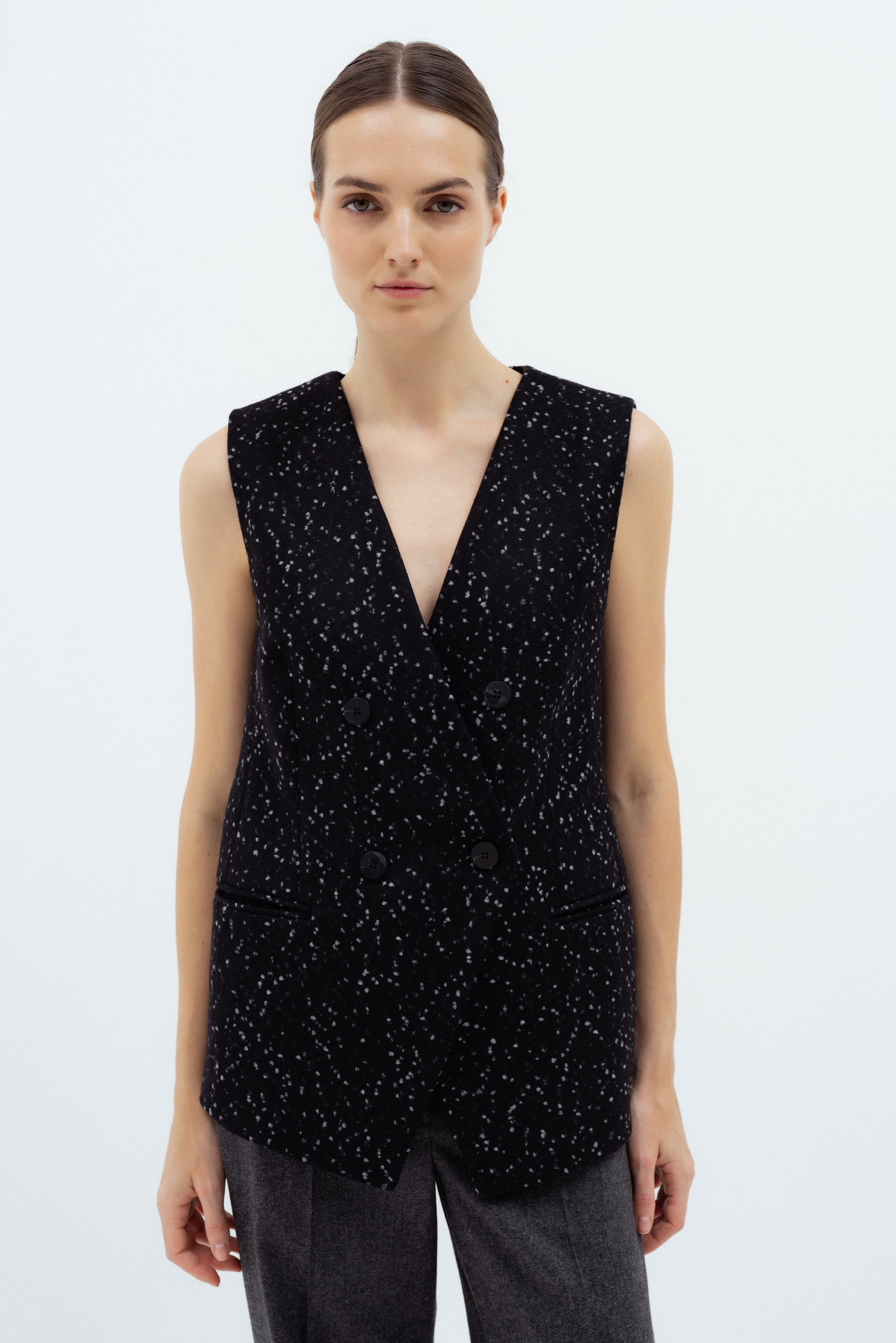 LONG VEST WITH DOTS PATTERN