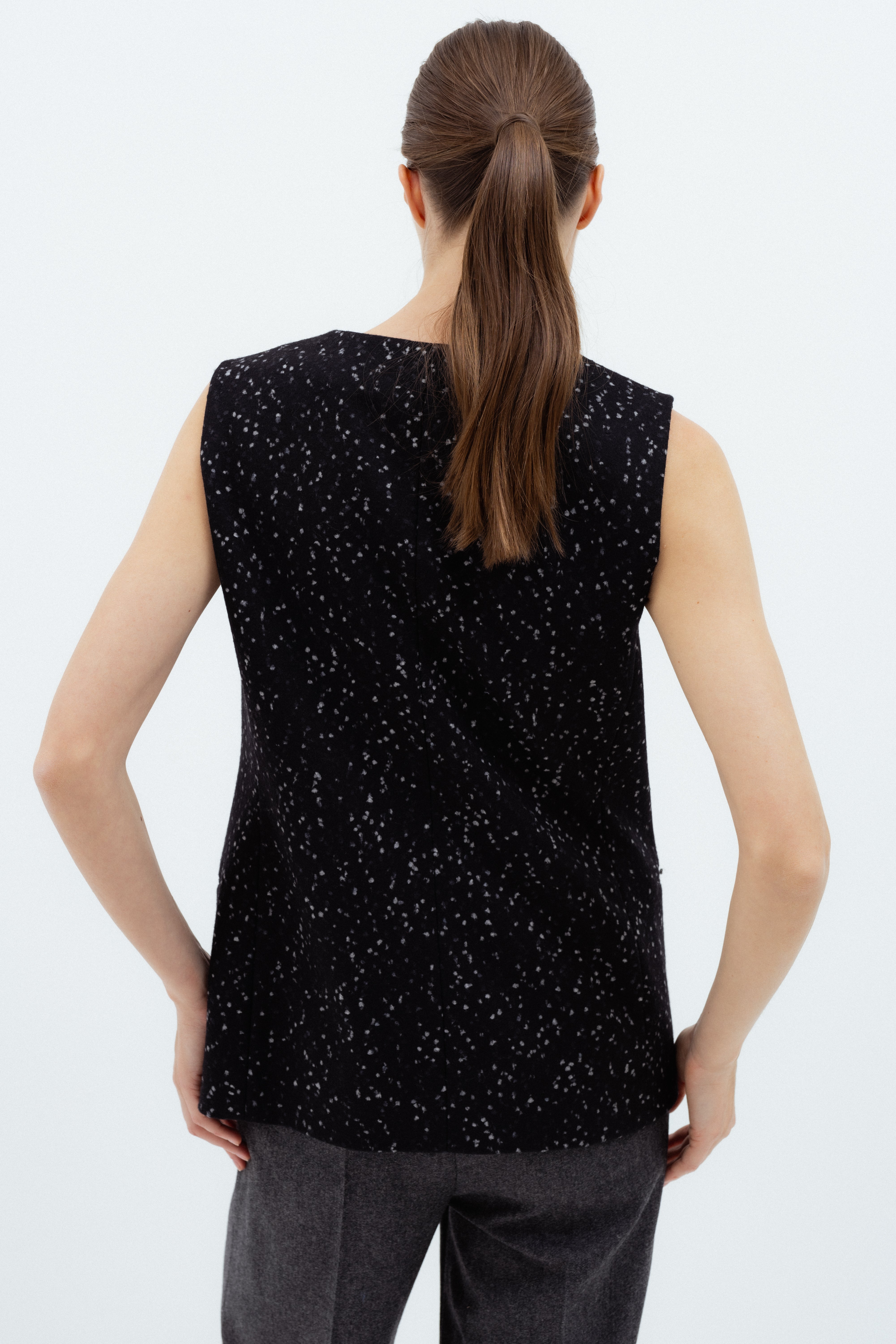 LONG VEST WITH DOTS PATTERN