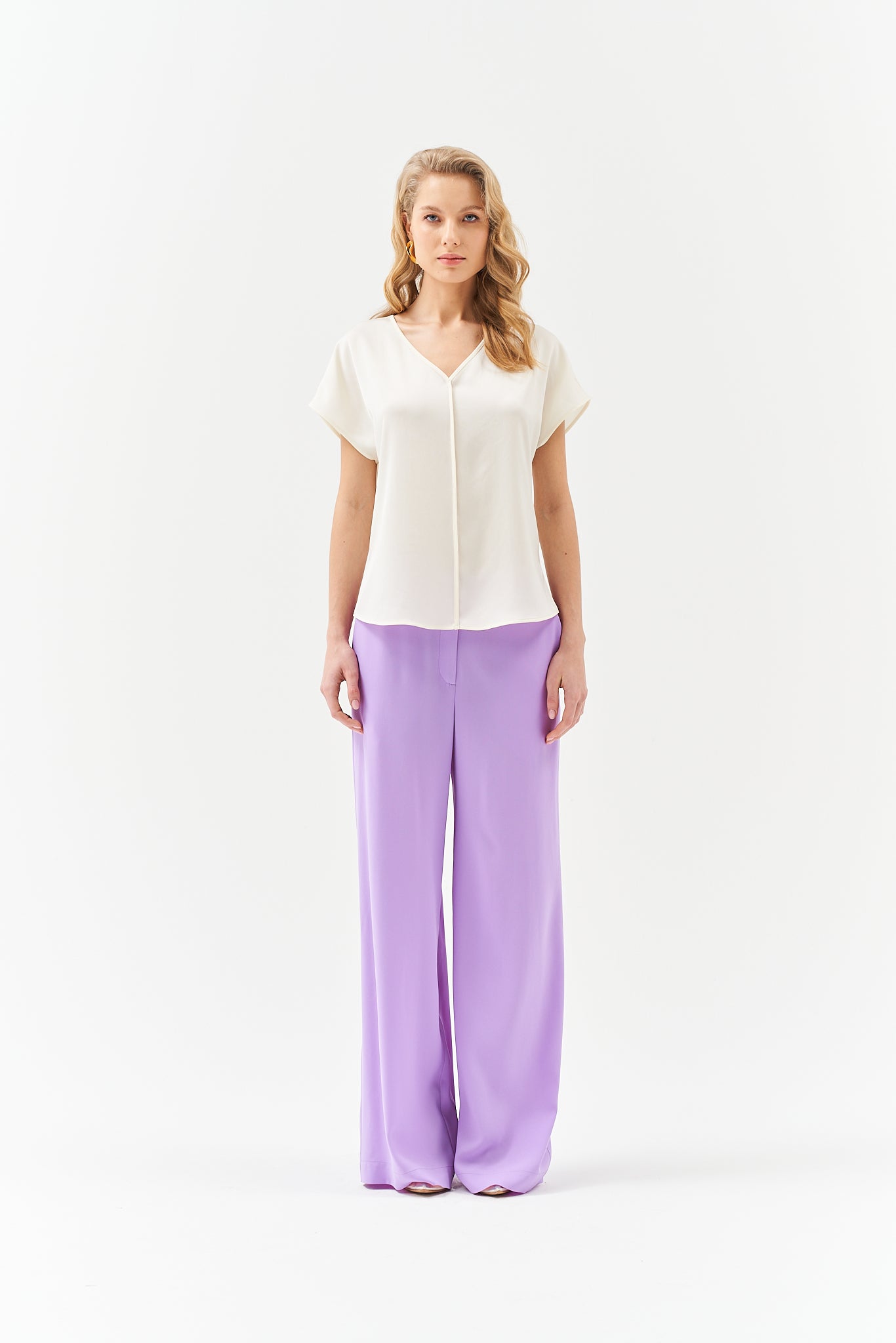 WIDE LEG TROUSERS IN LILAC