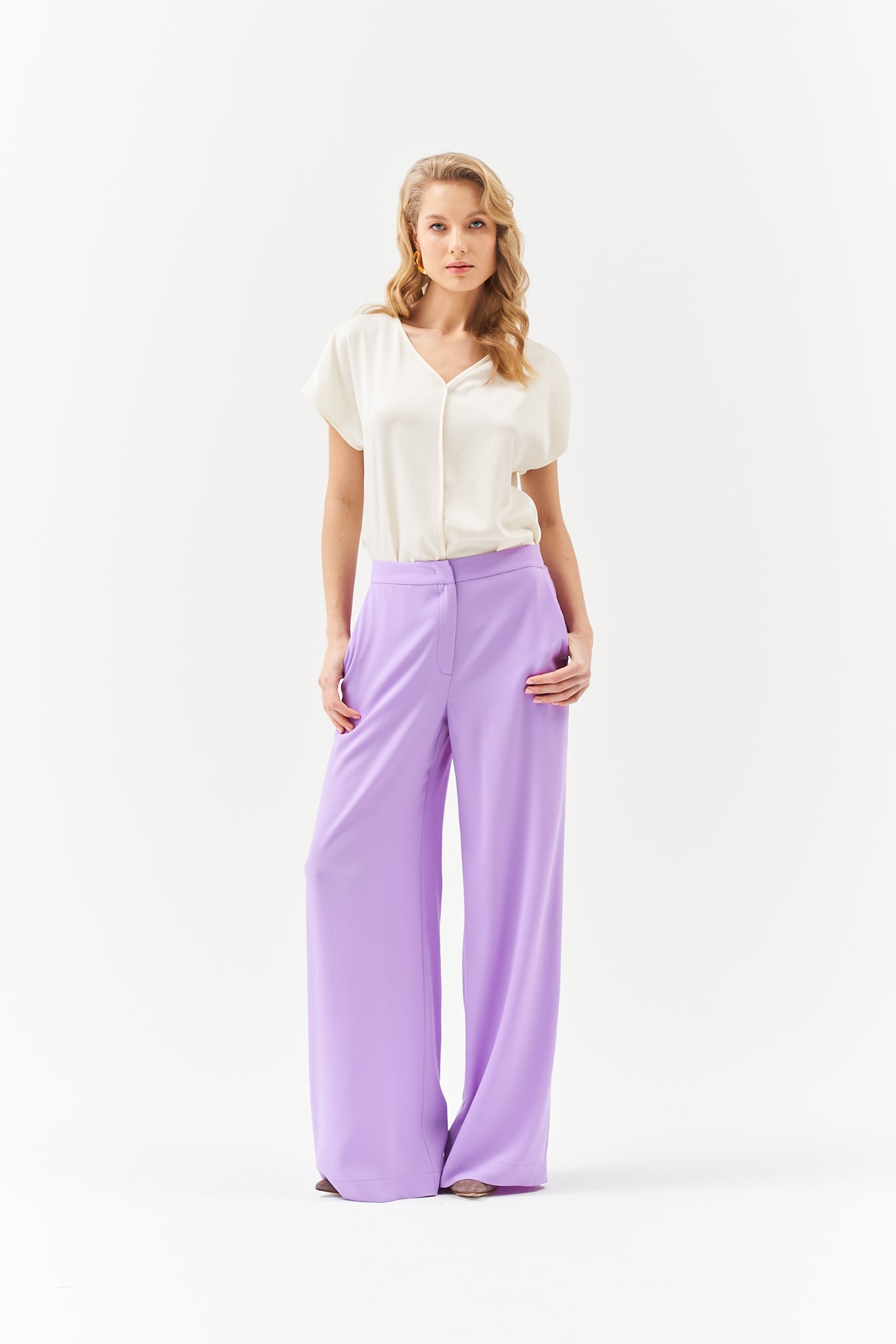 WIDE LEG TROUSERS IN LILAC