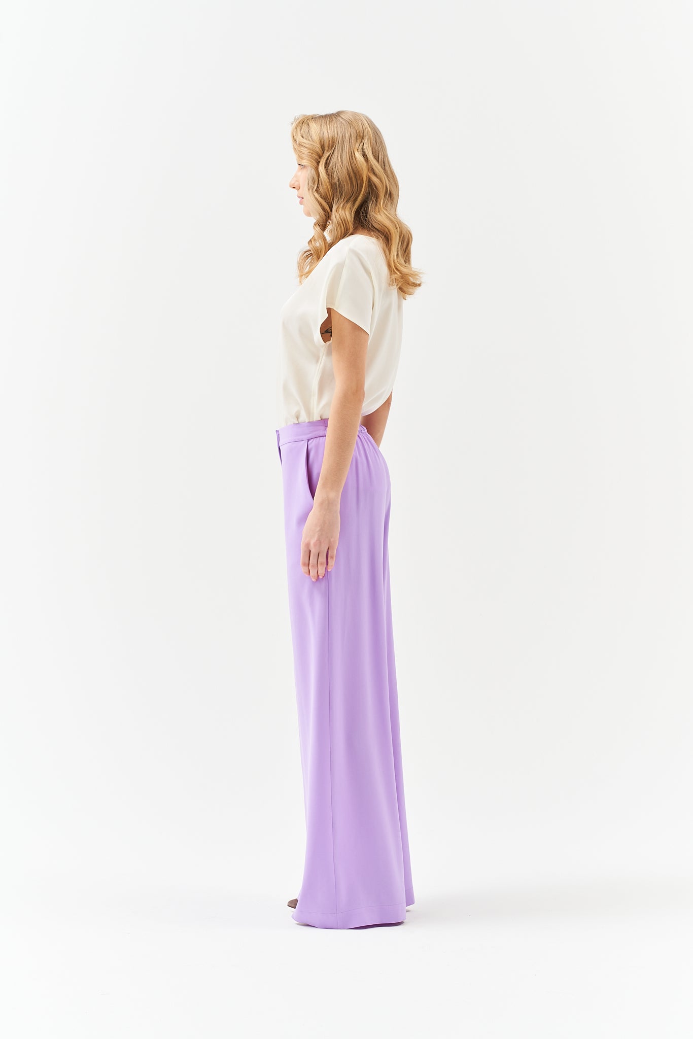 WIDE LEG TROUSERS IN LILAC