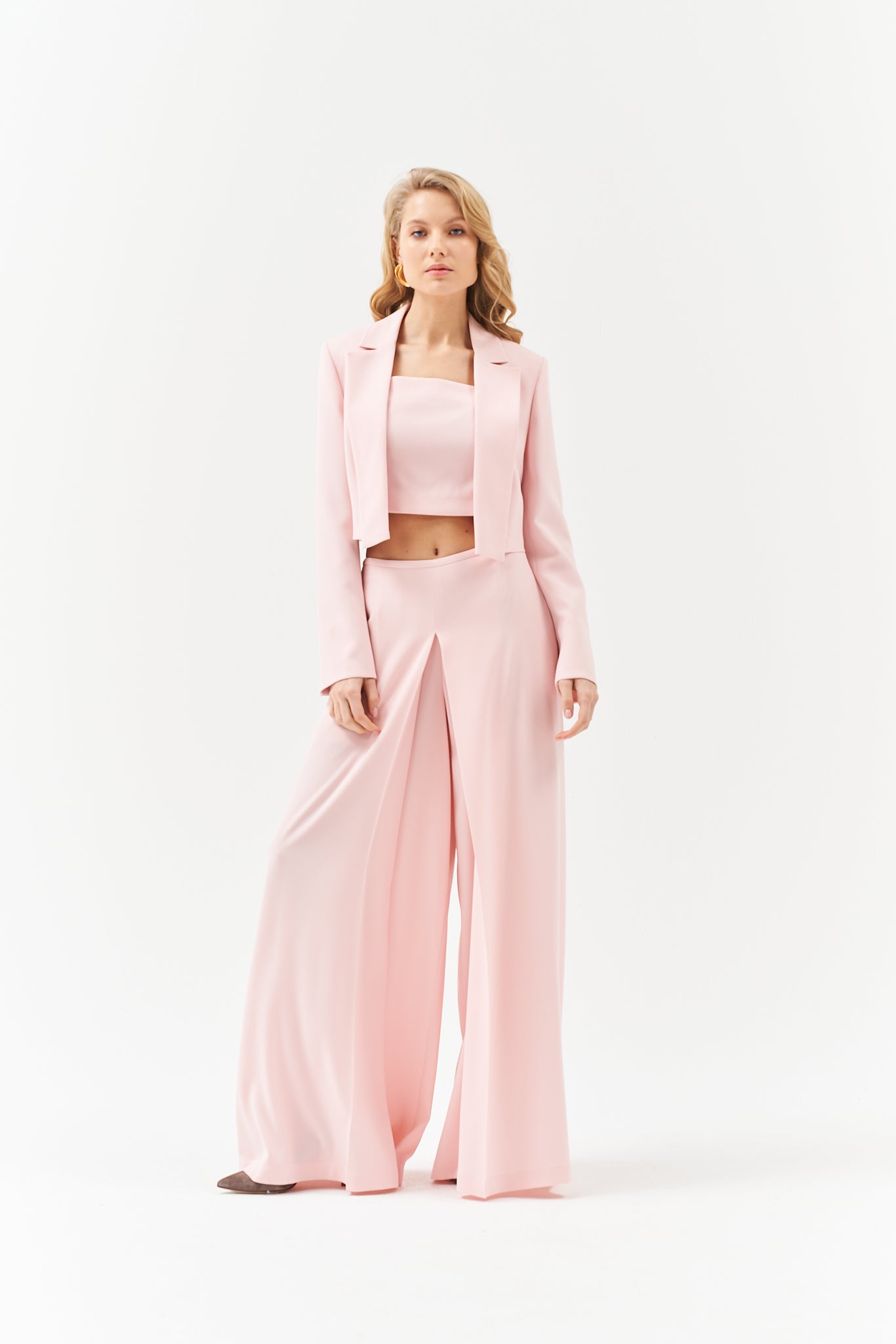 SHORT BLAZER IN PEACH