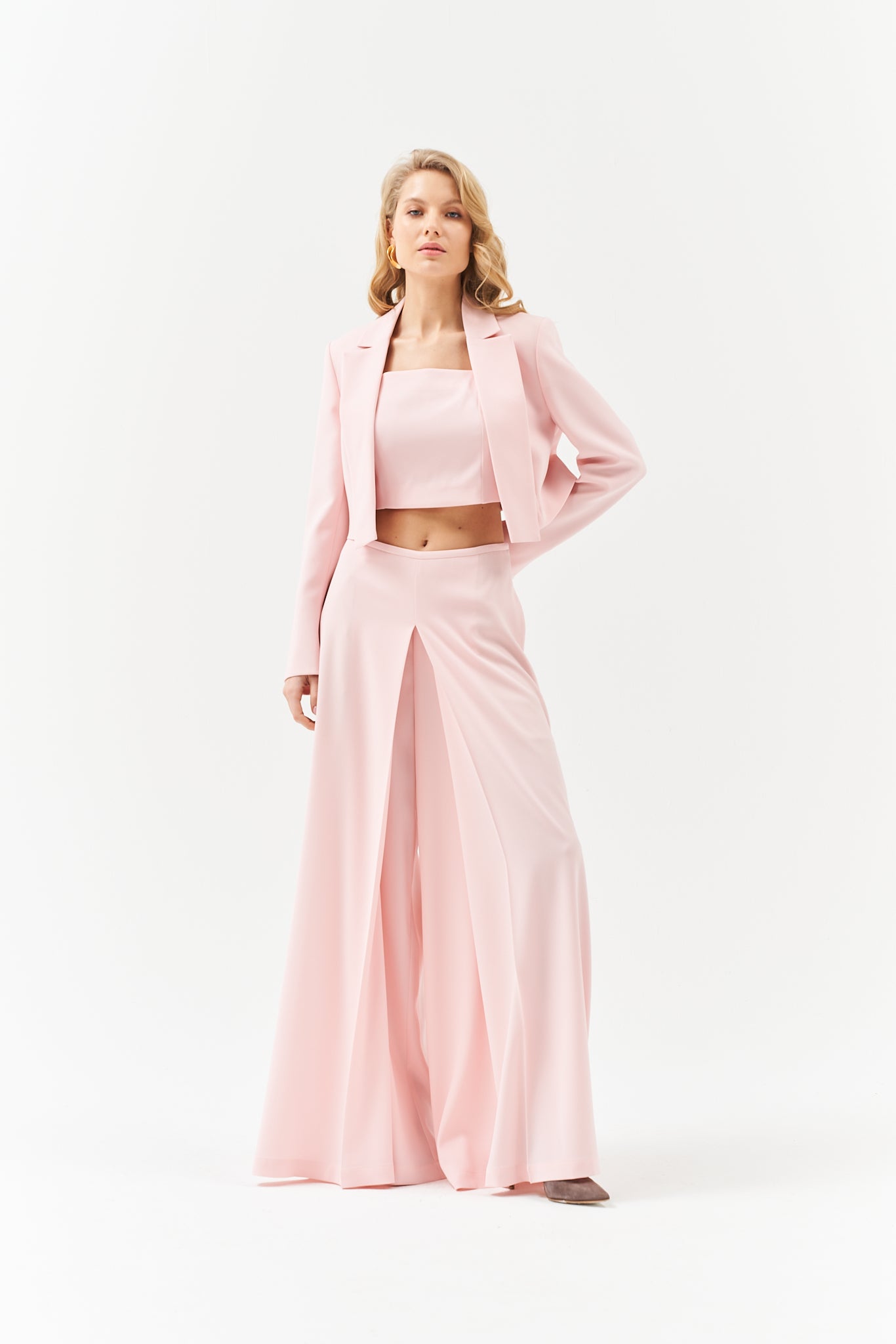 SHORT BLAZER IN PEACH