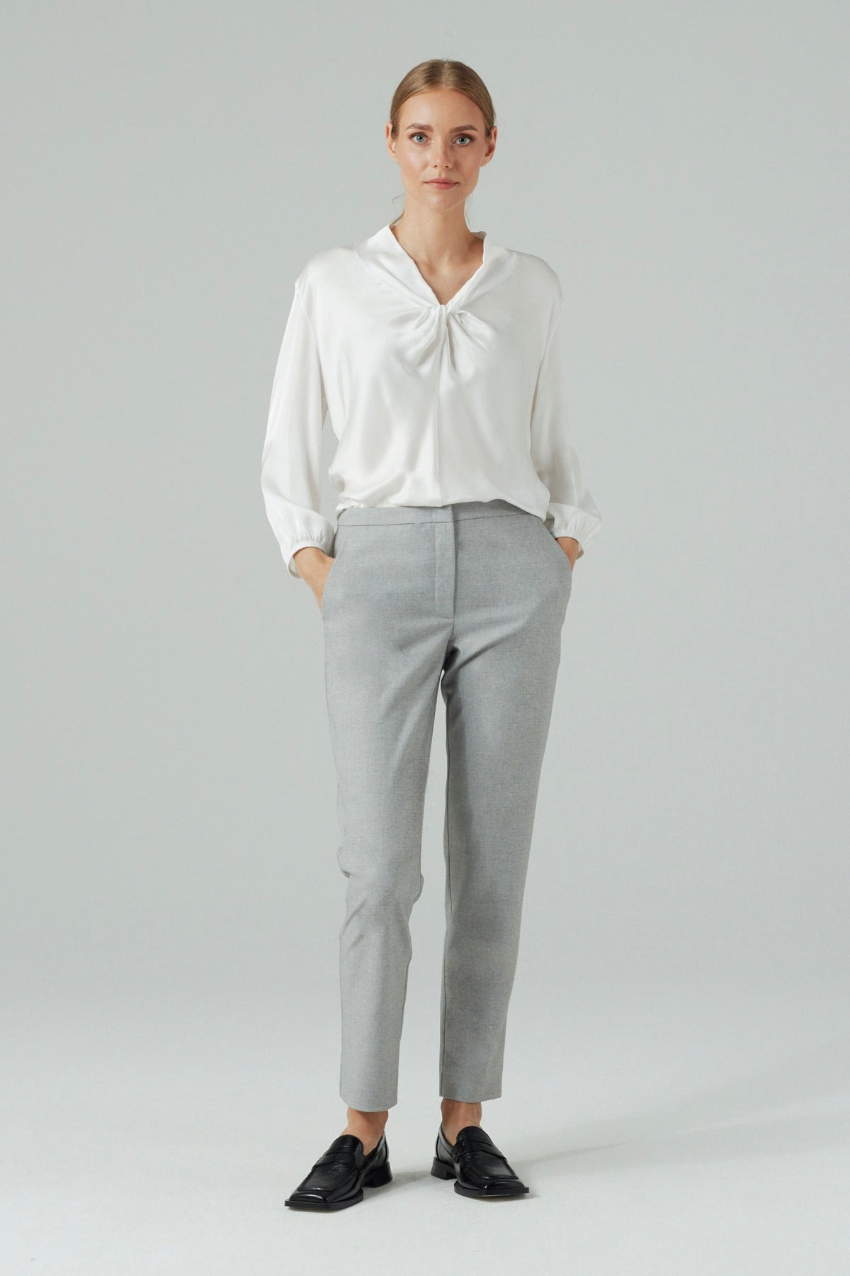 SLIM STRAIGHT TROUSERS GREY