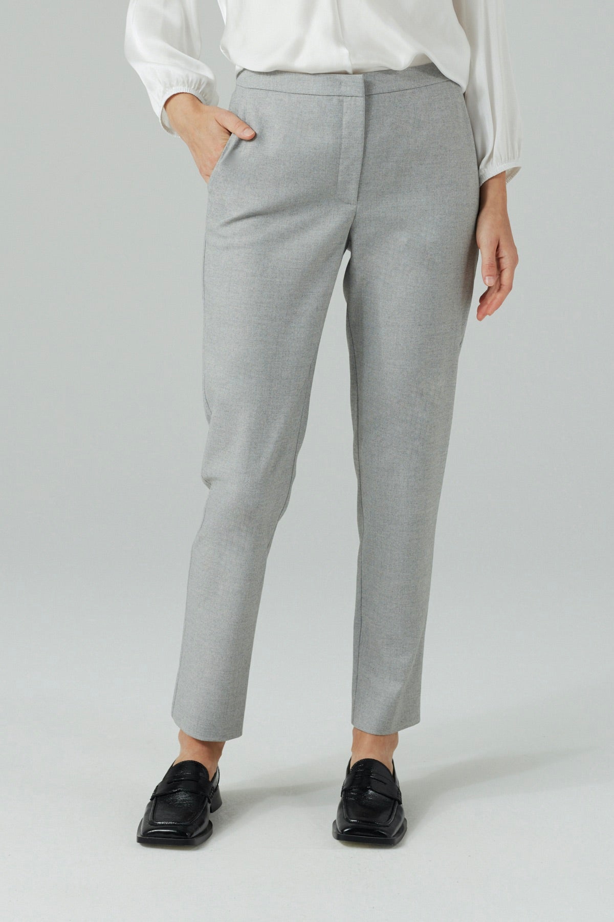 SLIM STRAIGHT TROUSERS GREY