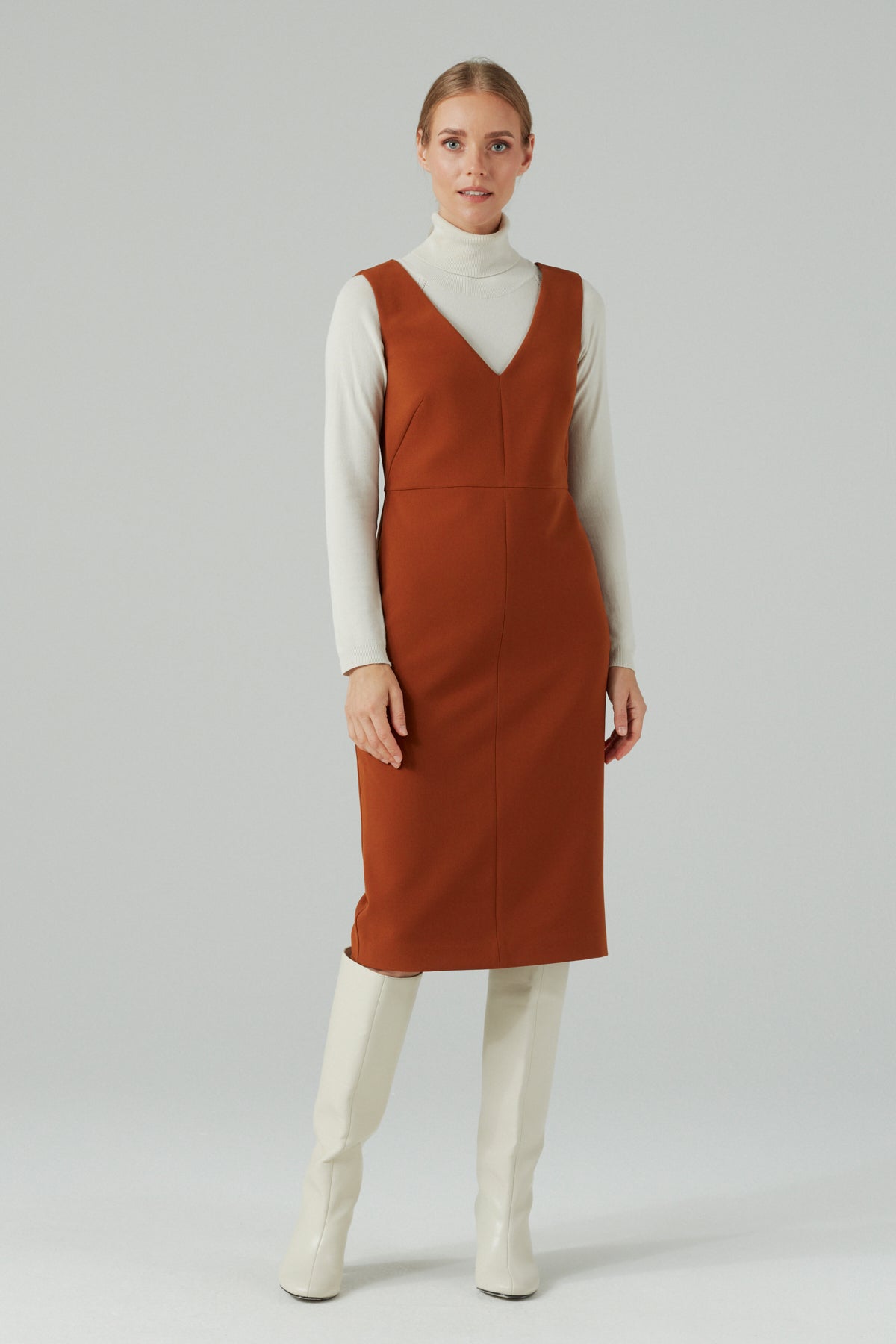 SLEEVELESS FEMINE DRESS HAZEL