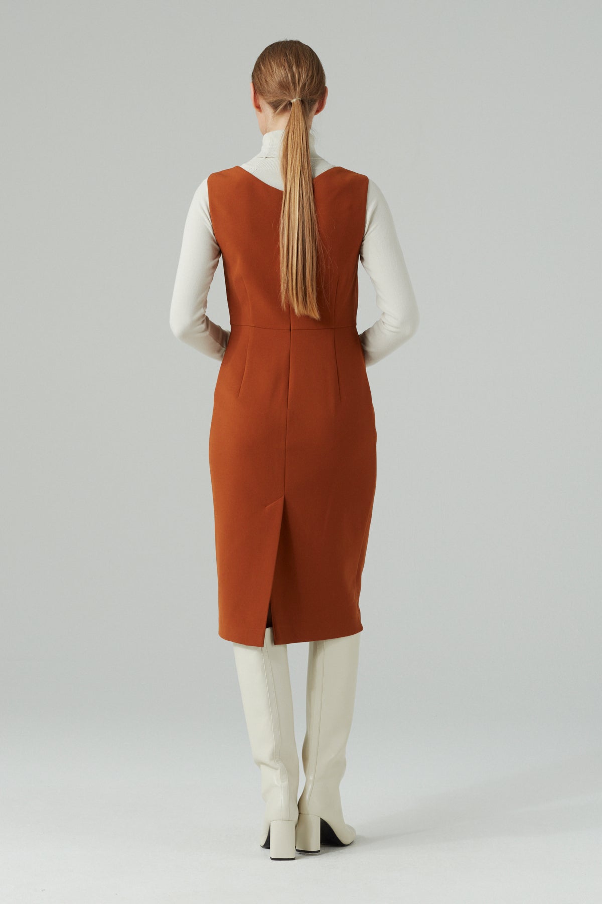 SLEEVELESS FEMINE DRESS HAZEL