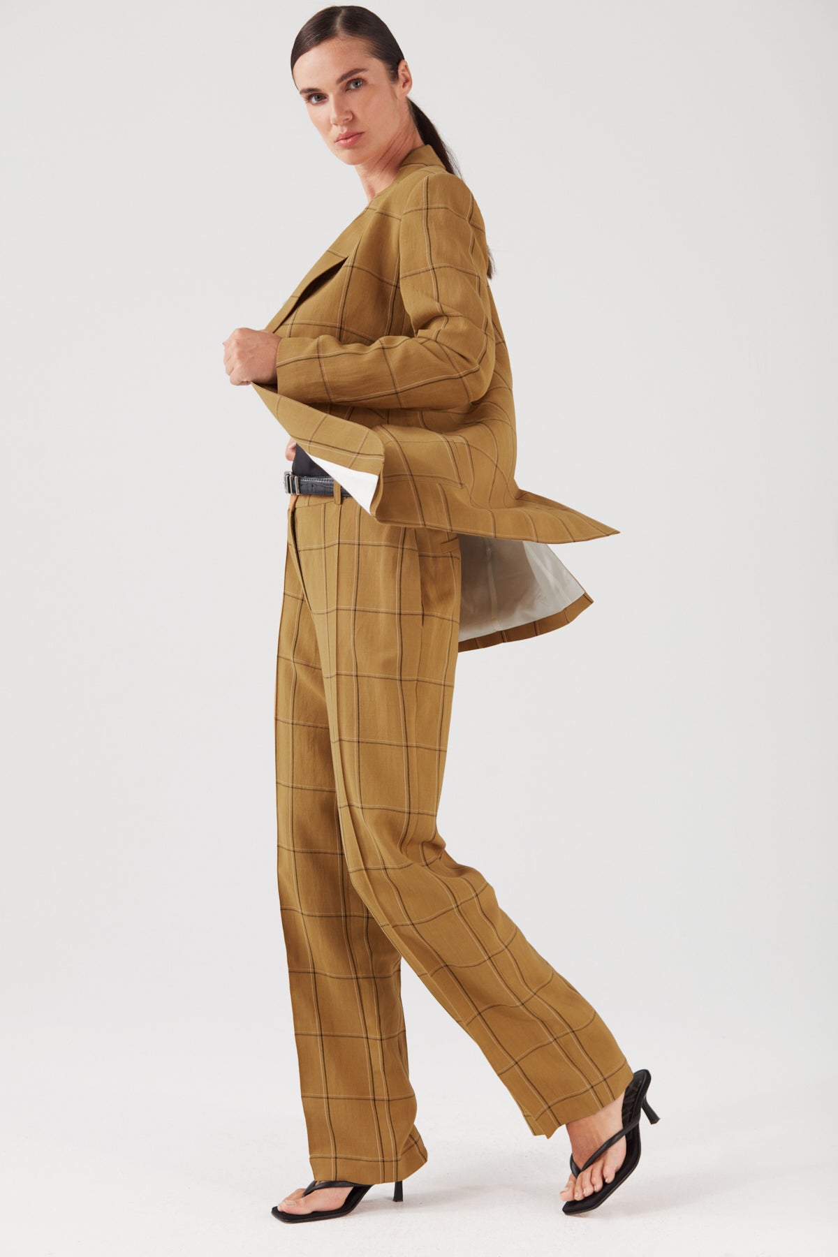 LENGVAI LIEMENUOTAS VIENBORTIS ŠVARKAS