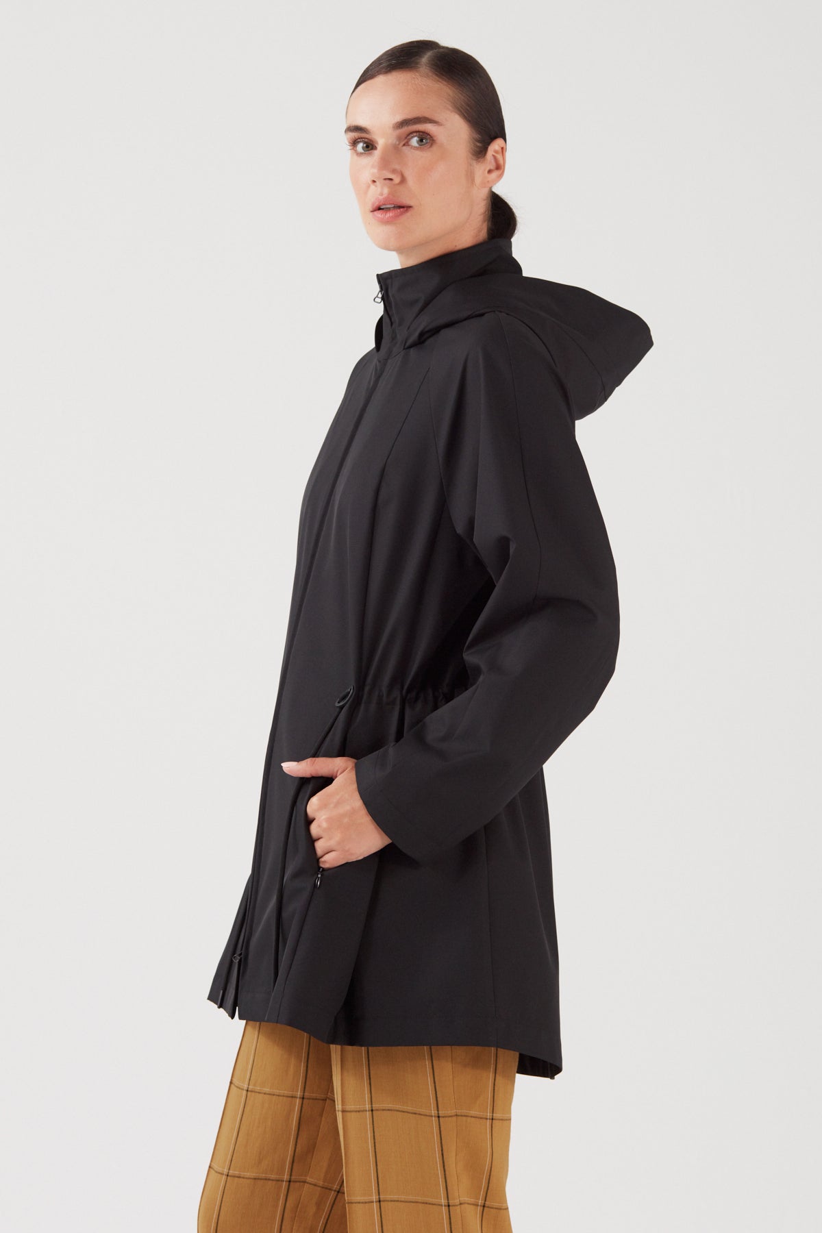 HOODED RAINCOAT BLACK