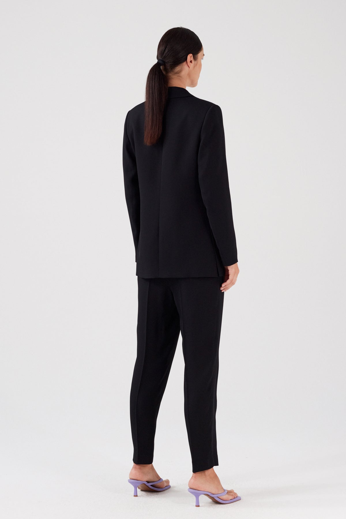 PLEAT FRONT TAPERED 7/8 VISCOSE TROUSERS