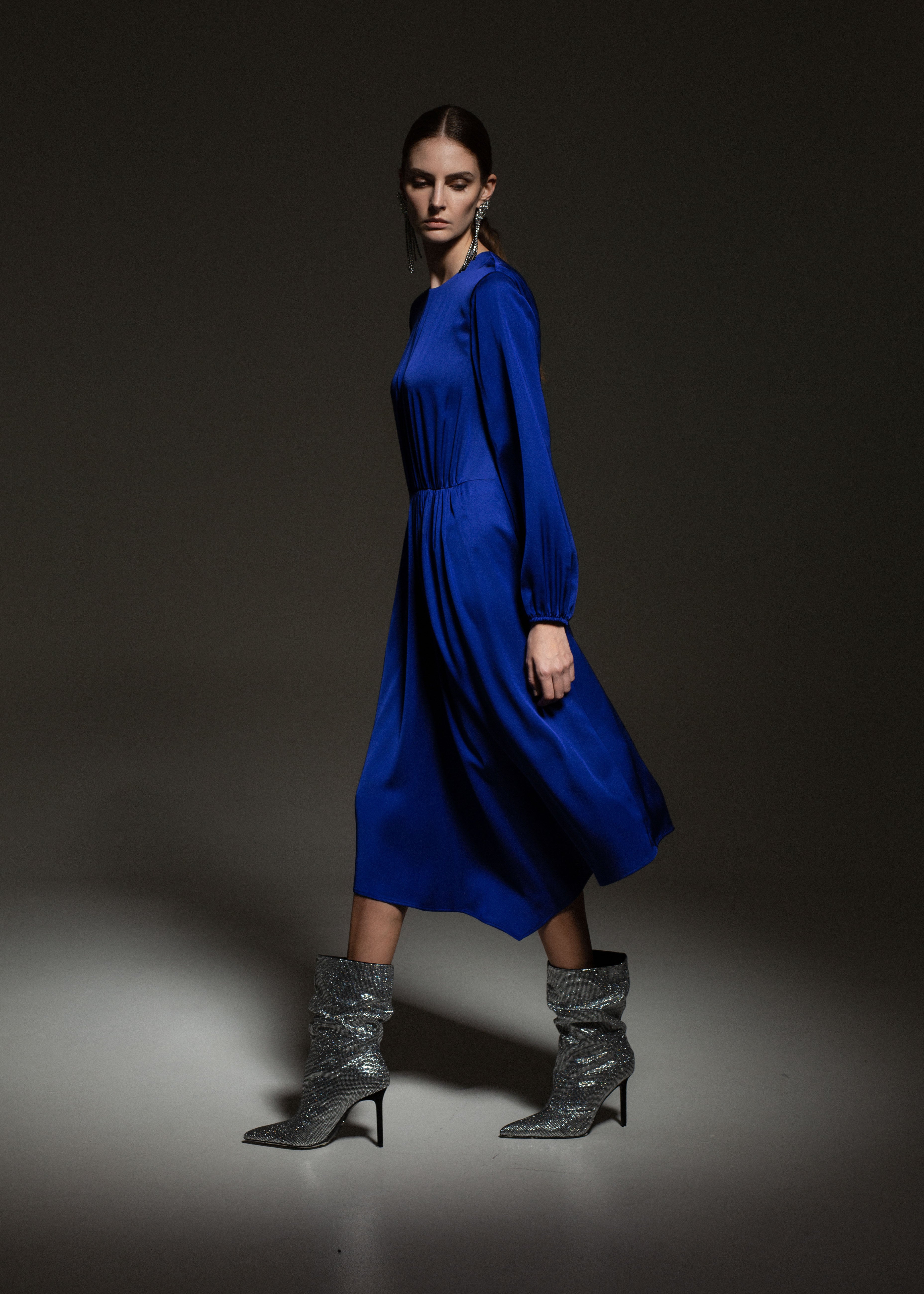 Festive dress with an asymmetric pleat Royal Blue