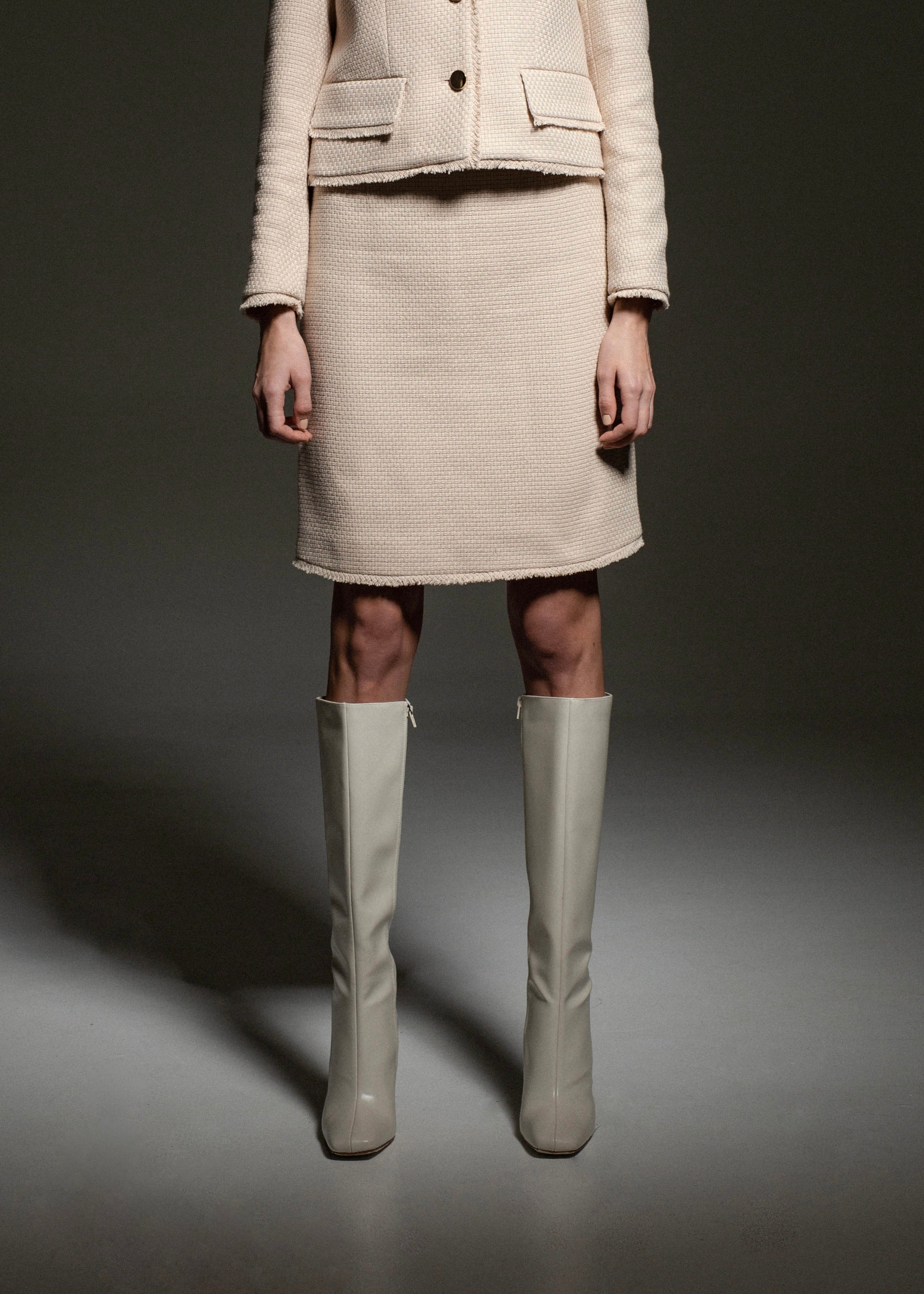 A TRAPEZE SKIRT PEACH