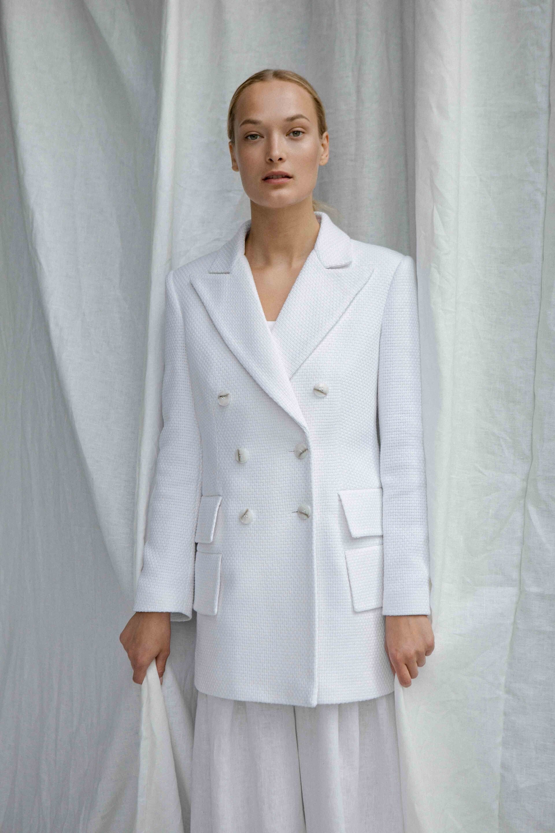 InAvati x Katia Beslik WHITE DOUBLE-BREASTED COTTON BLAZER