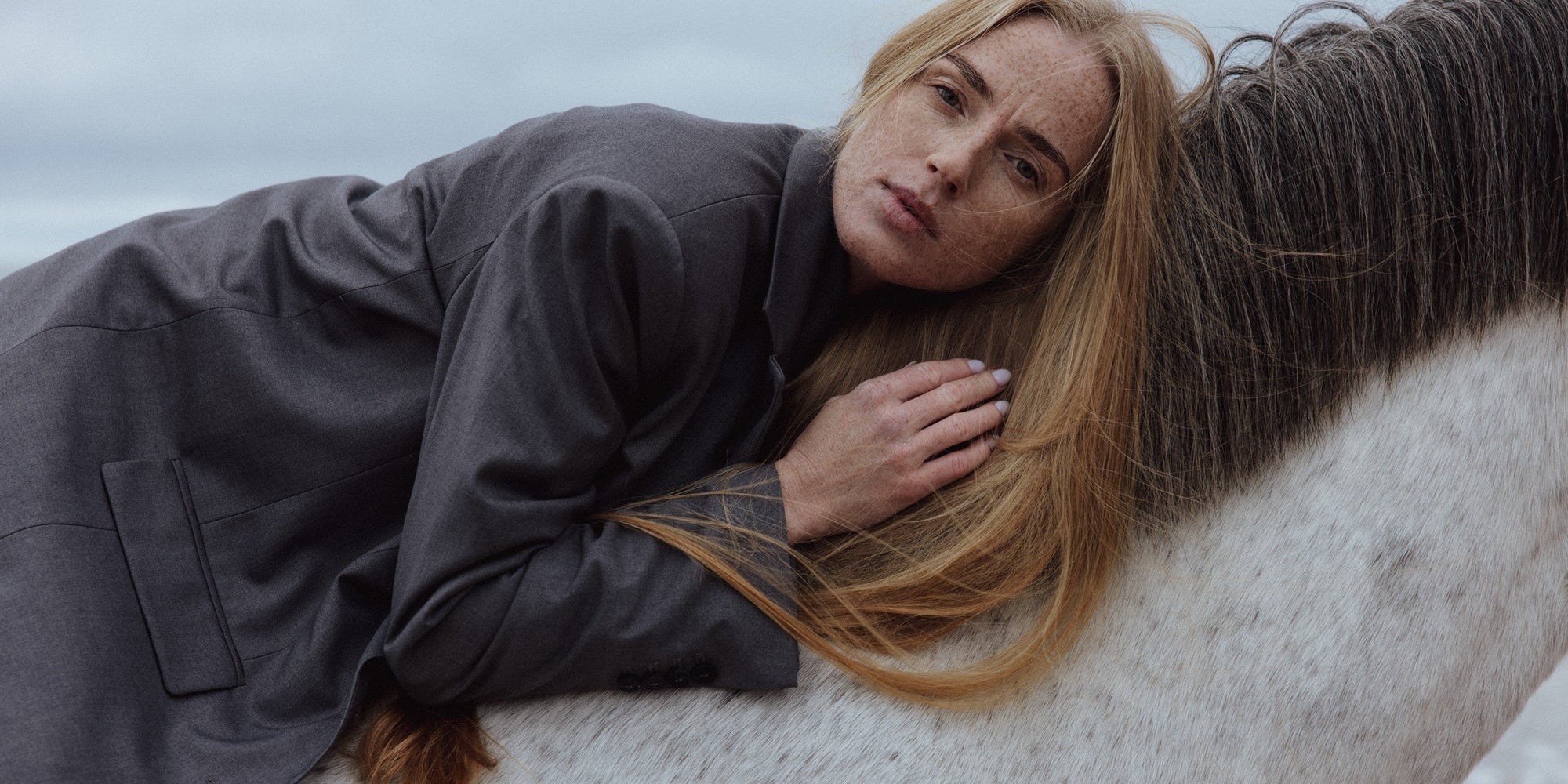 Moteriški drabužiai