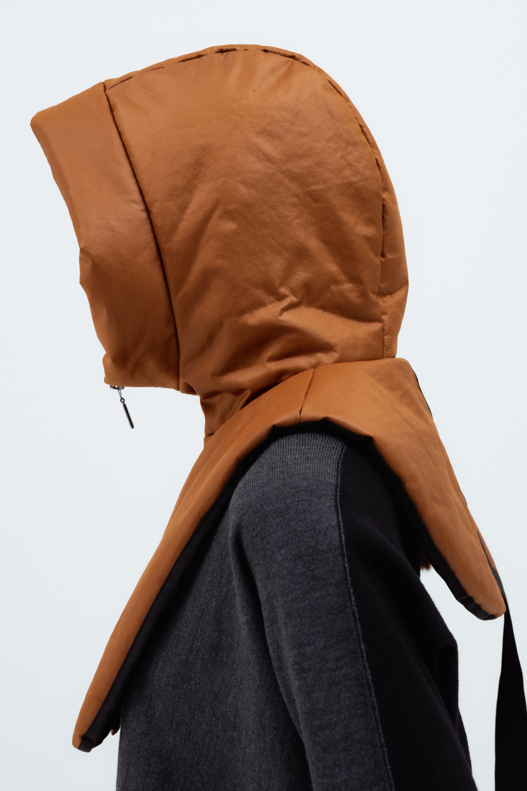 CHESTNUT HOOD WITH PADDING