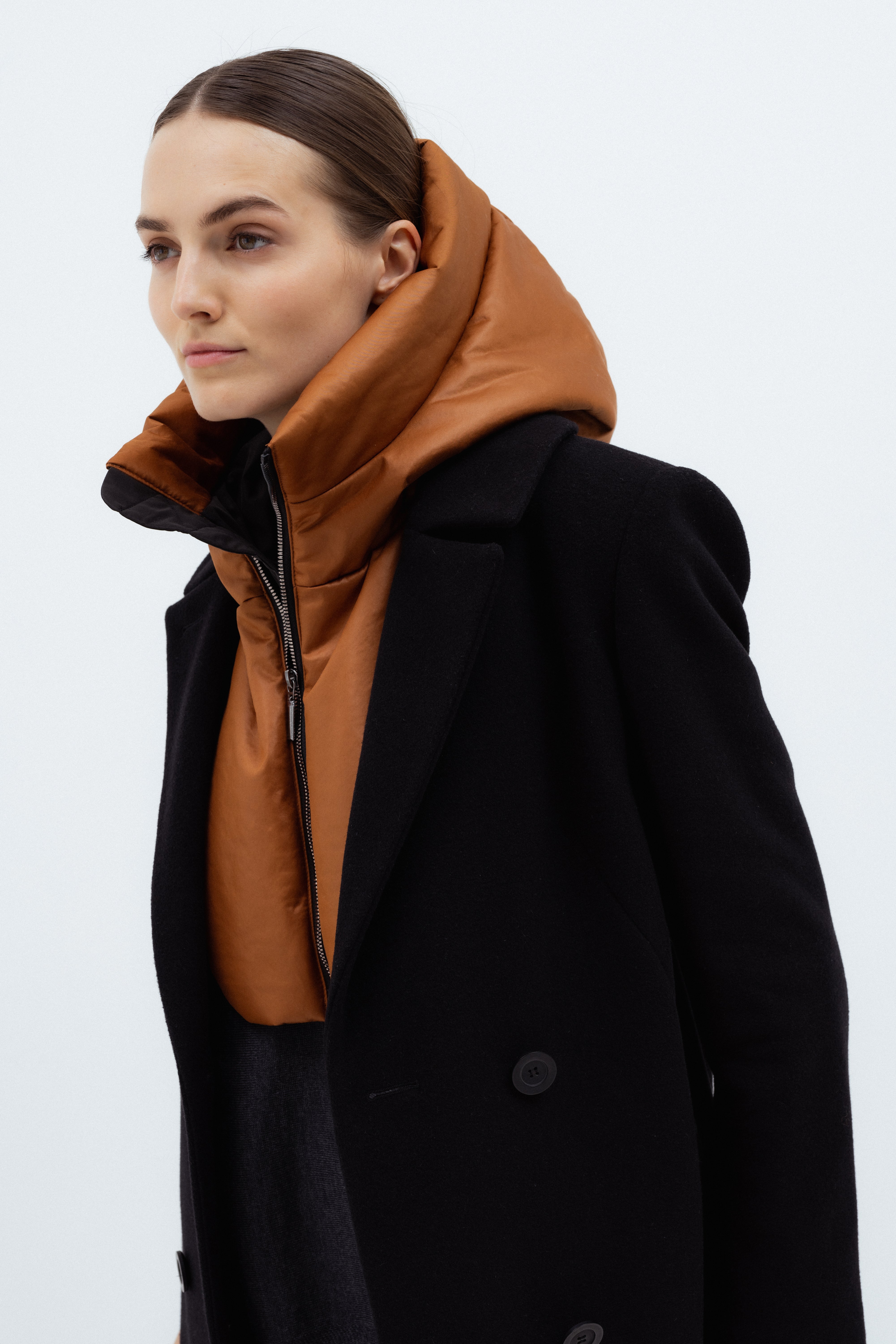 CHESTNUT HOOD WITH PADDING