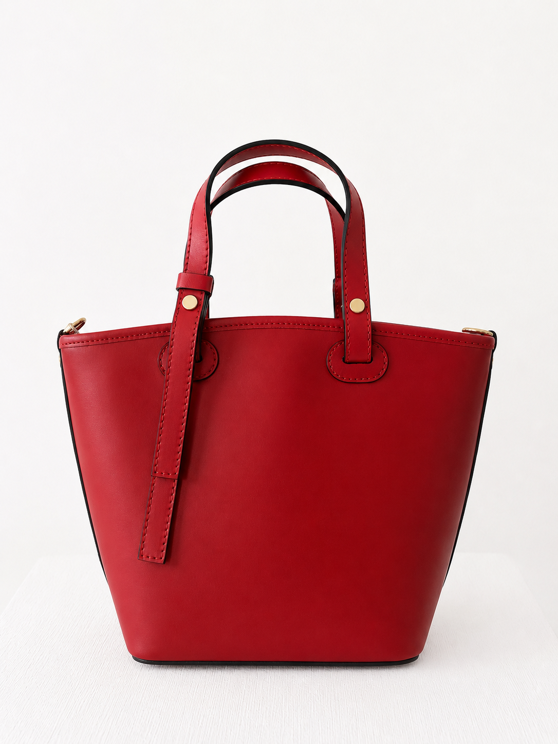 Gesteppte Schultertasche in Grau