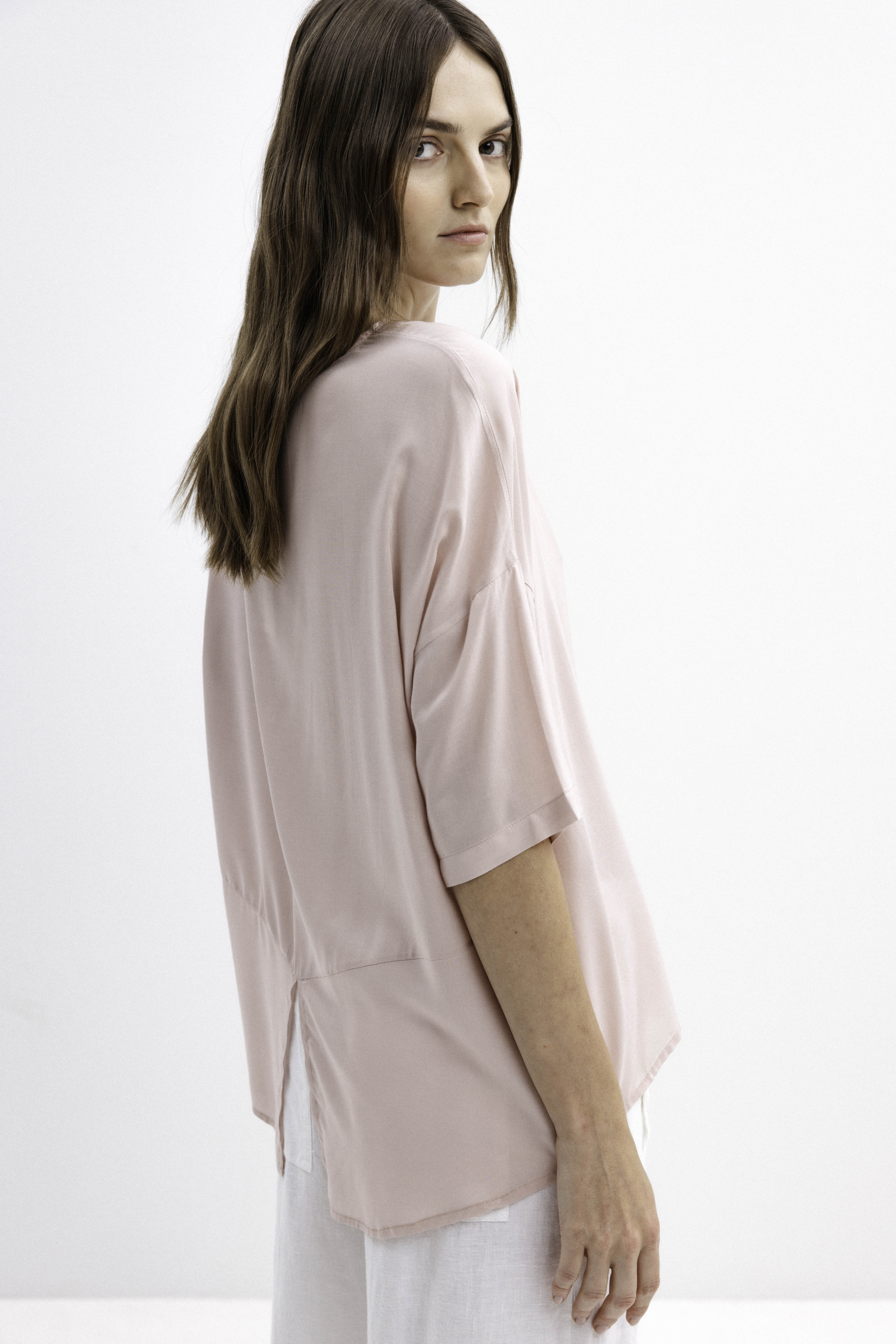 OVERSIZED BLUSH PINK BLOUSE