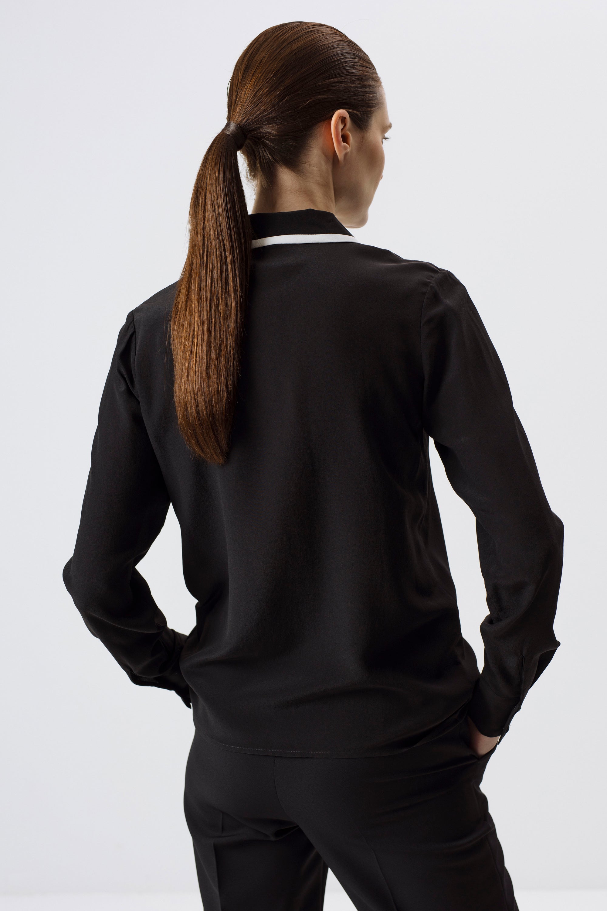 BLACK SILK SHIRT WITH CONTRAST PIPING
