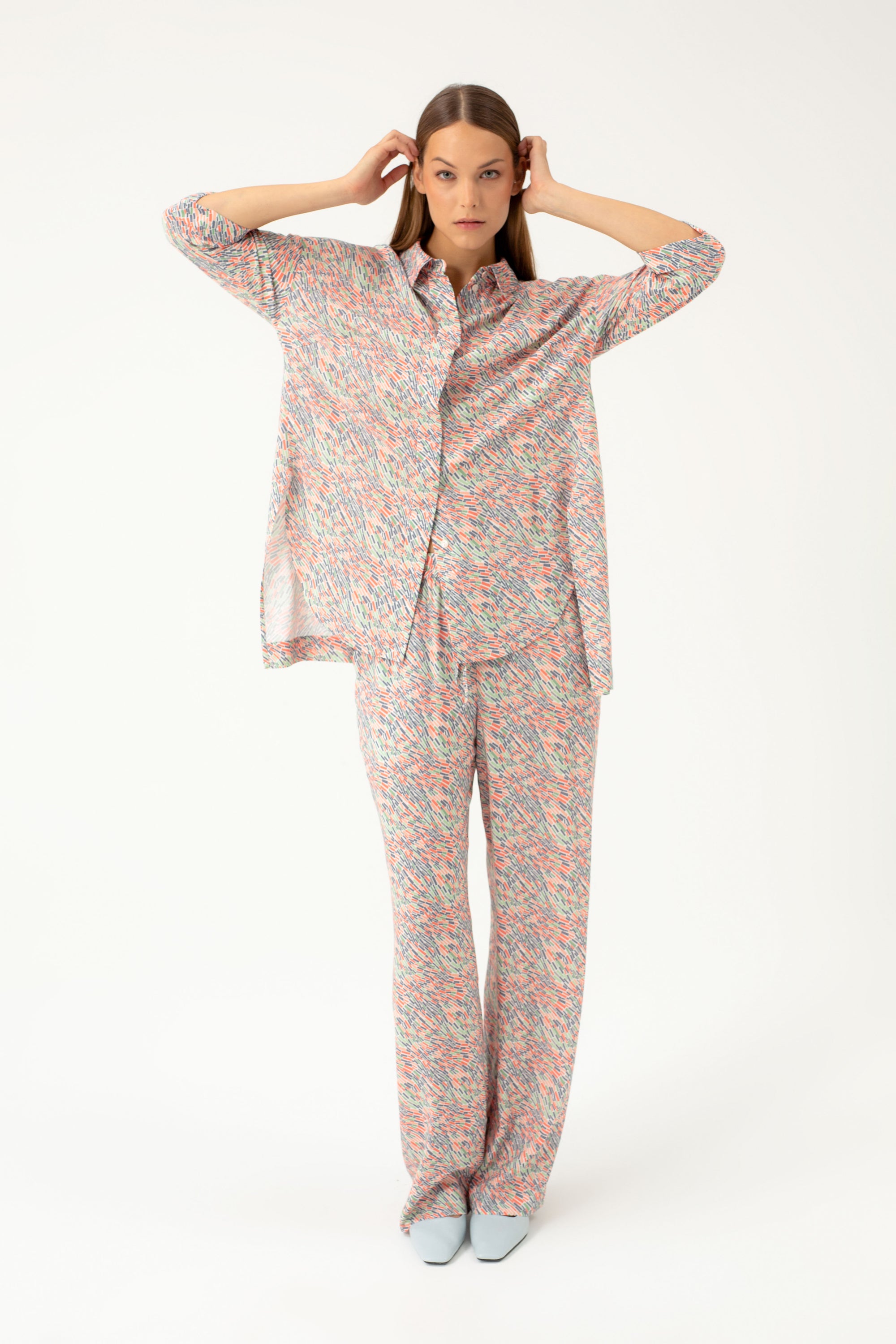 OVERSIZED SHIRT WITH PRINT