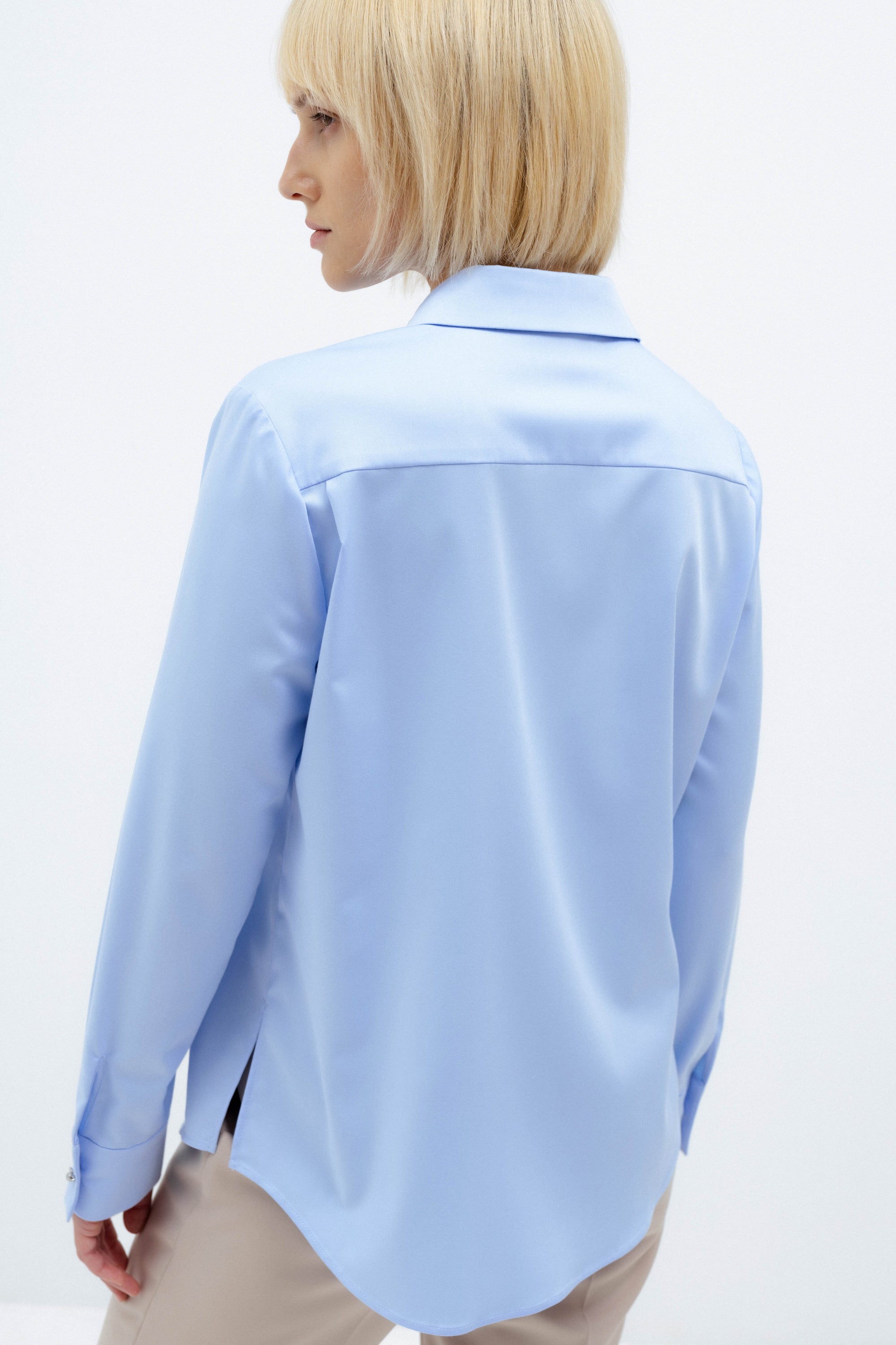 LIGHT BLUE SHIRT WITH BAMBOO