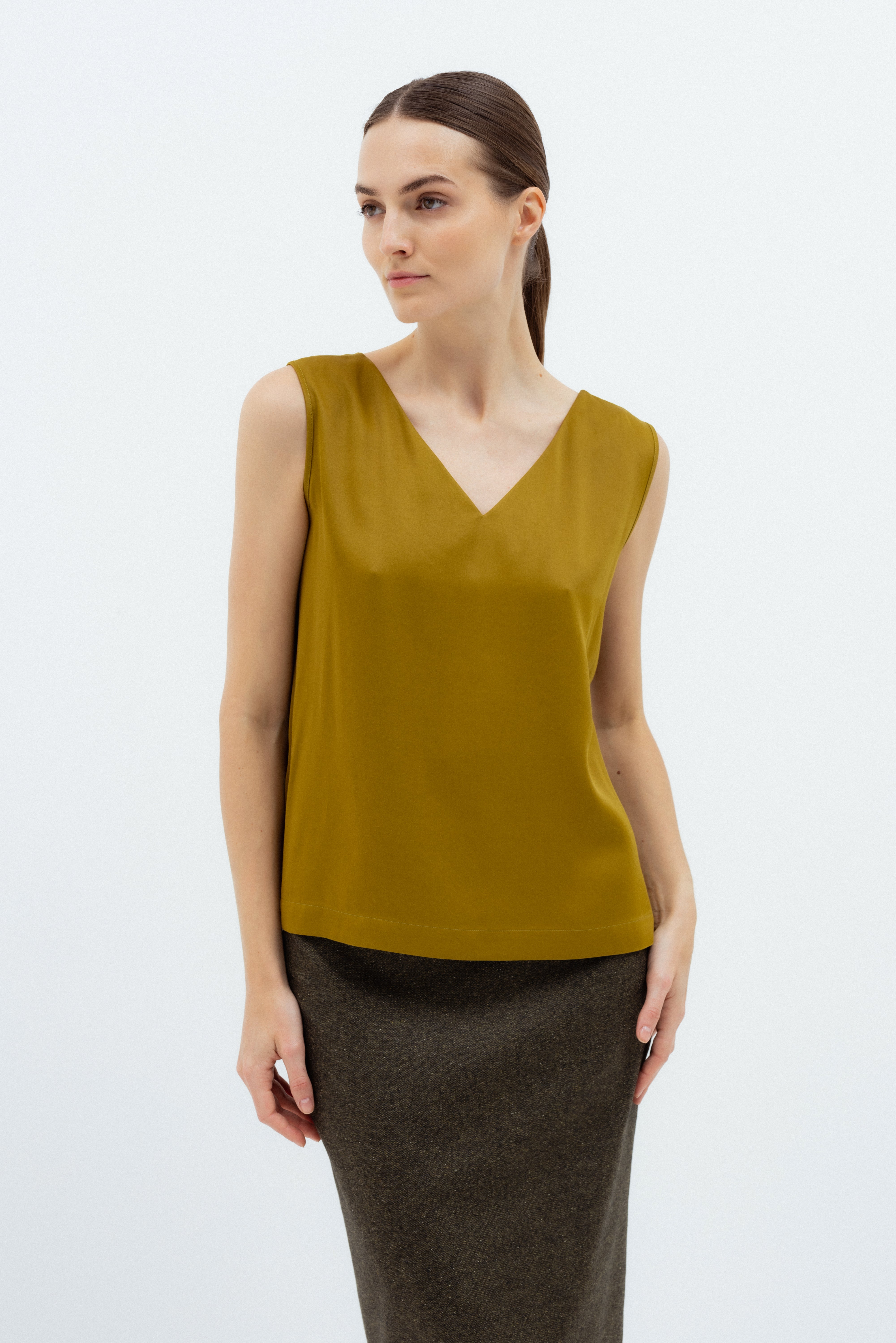 DARK MUSTARD SLEEVELESS TOP
