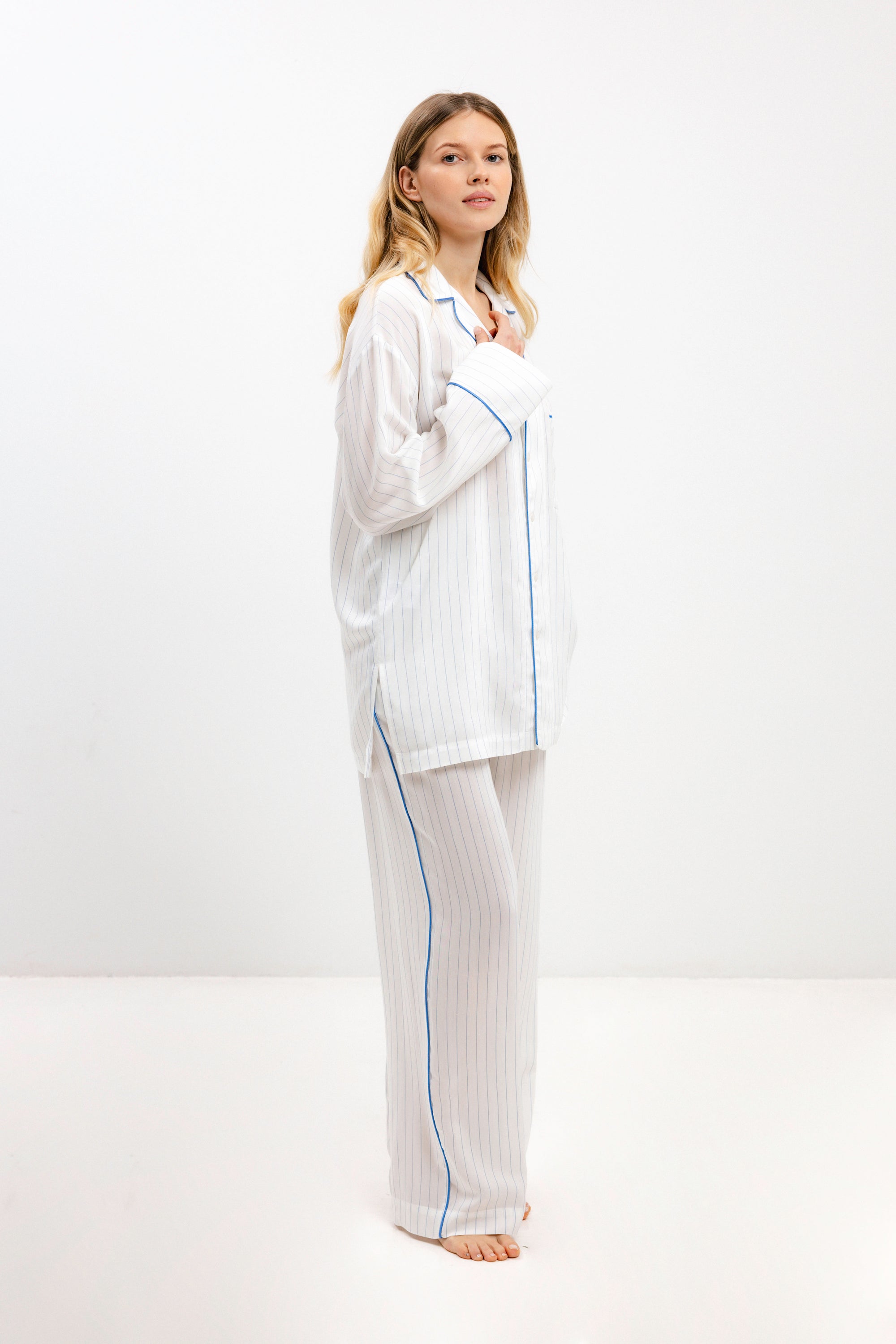 PYJAMA SHIRT WITH BLUE STRIPES AND LONG SLEEVES - UNISEX