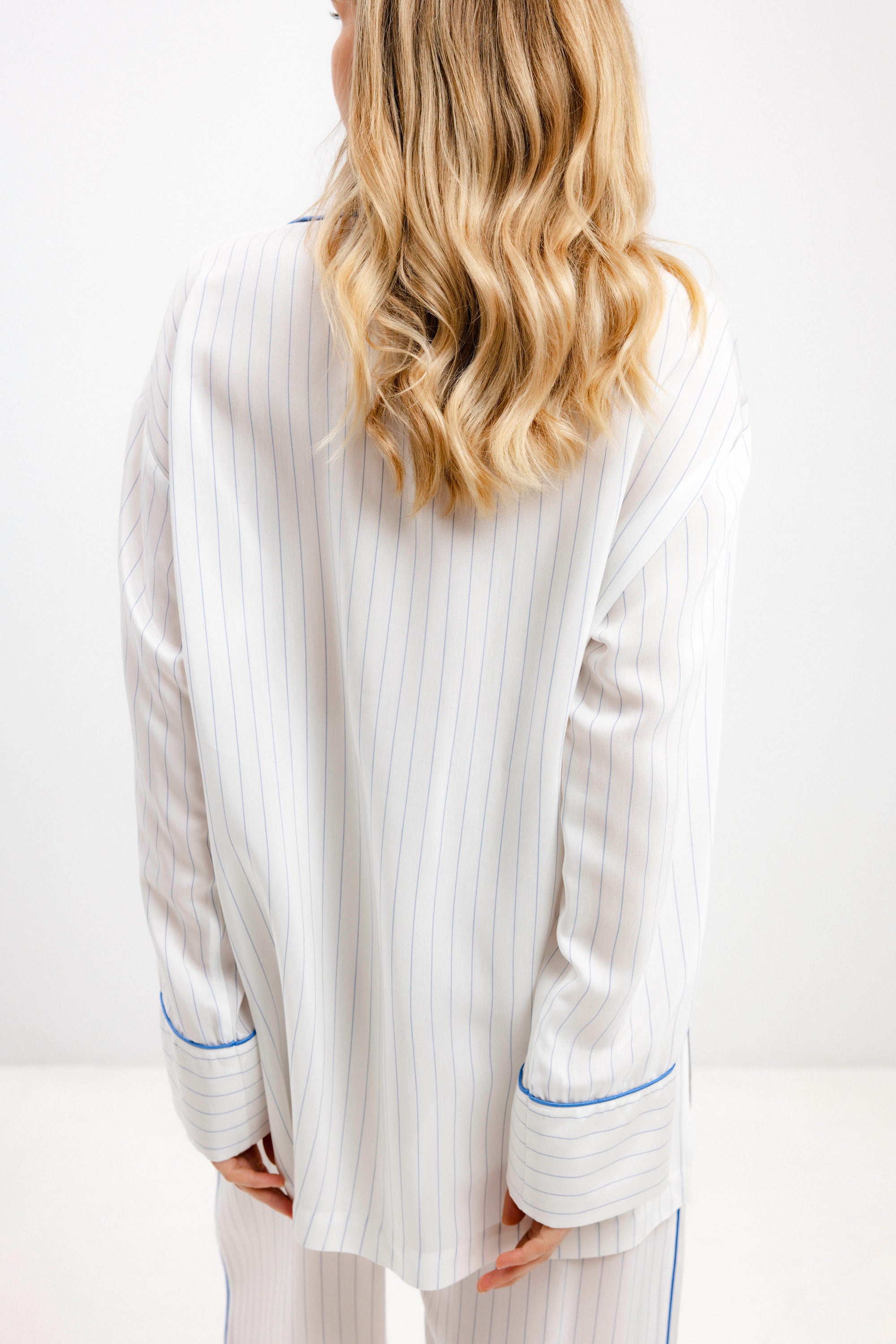 PYJAMA SHIRT WITH BLUE STRIPES AND LONG SLEEVES - UNISEX