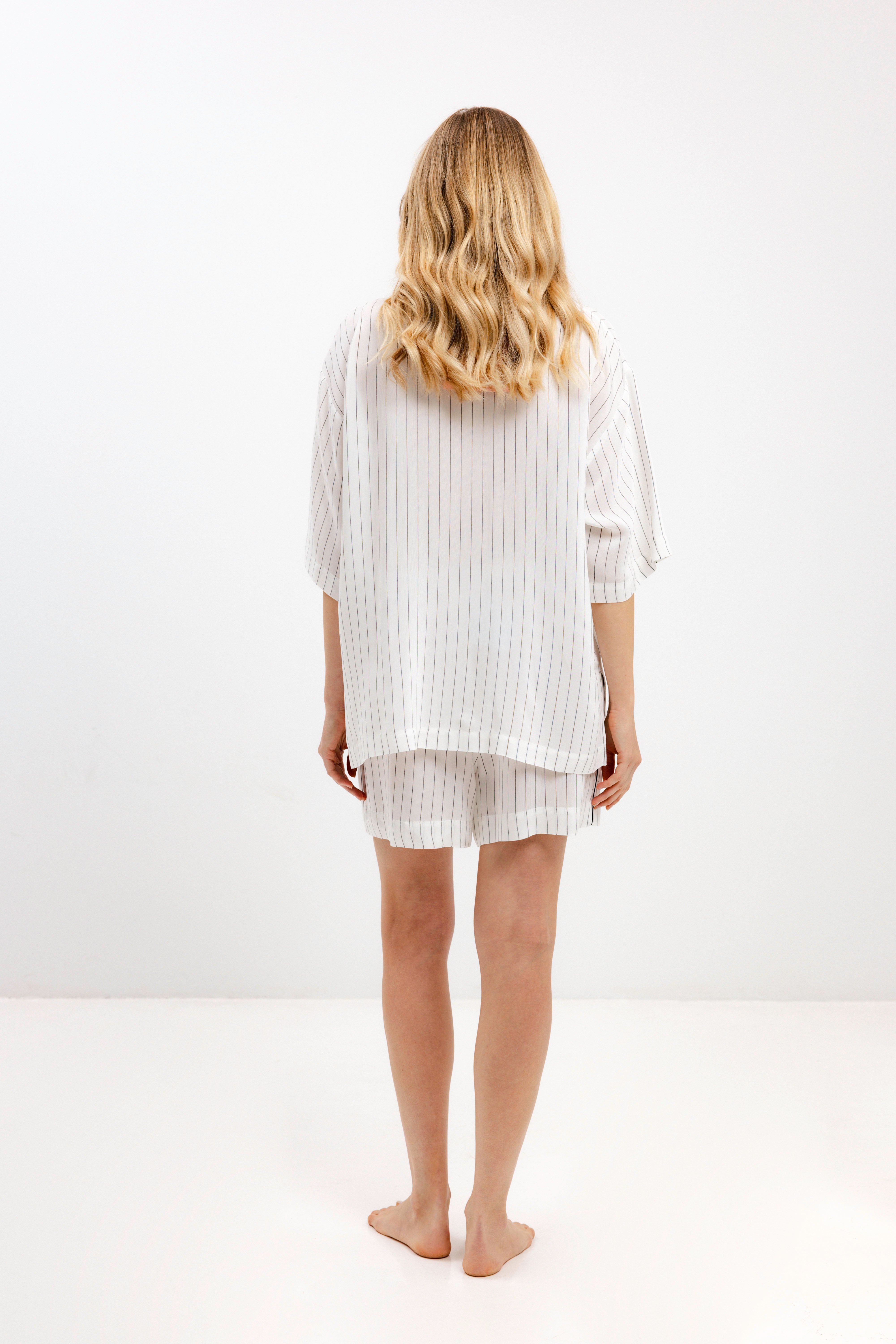 PYJAMA SHIRT WITH BLACK STRIPES AND SHORT SLEEVES - UNISEX