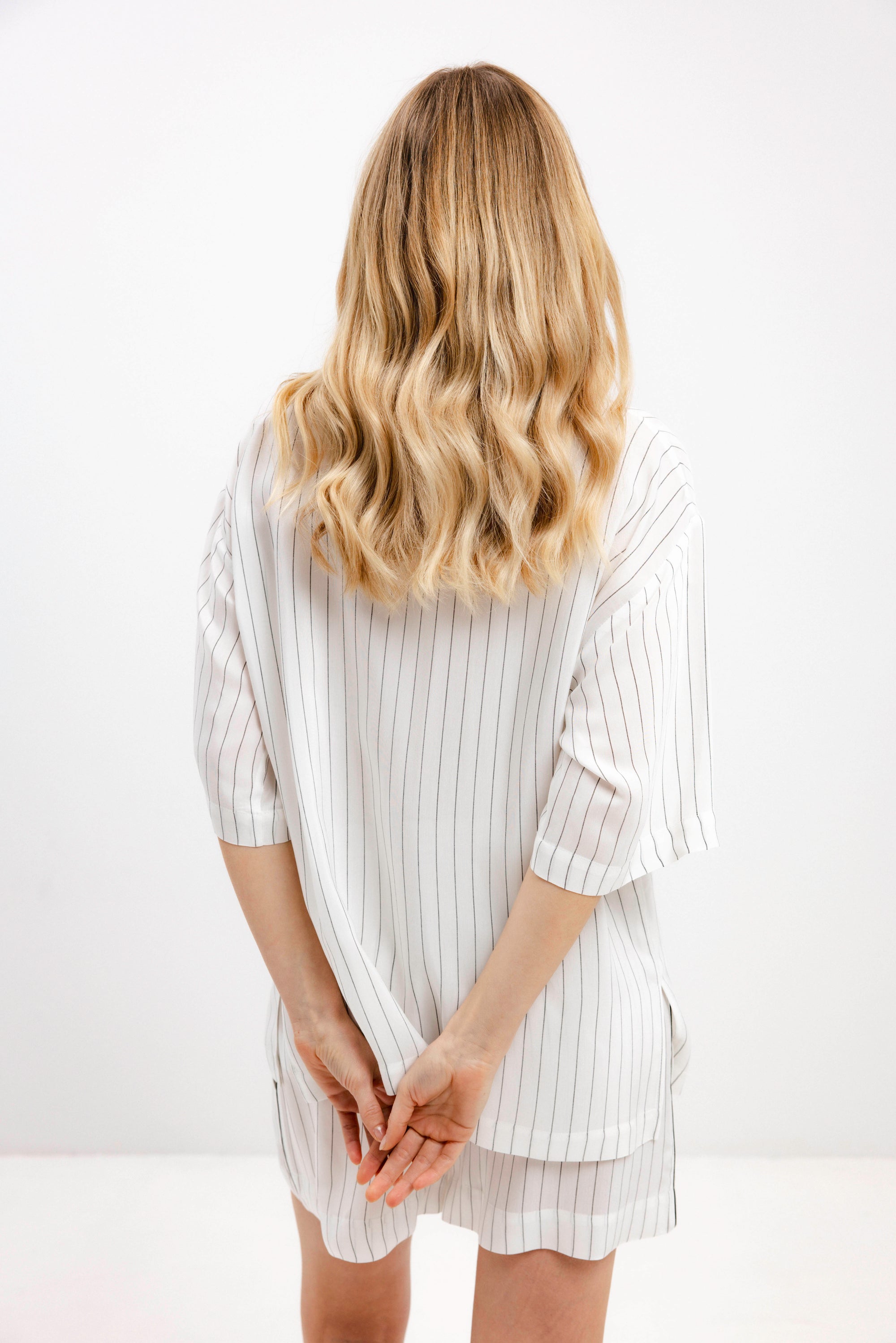 PYJAMA SHIRT WITH BLACK STRIPES AND SHORT SLEEVES - UNISEX