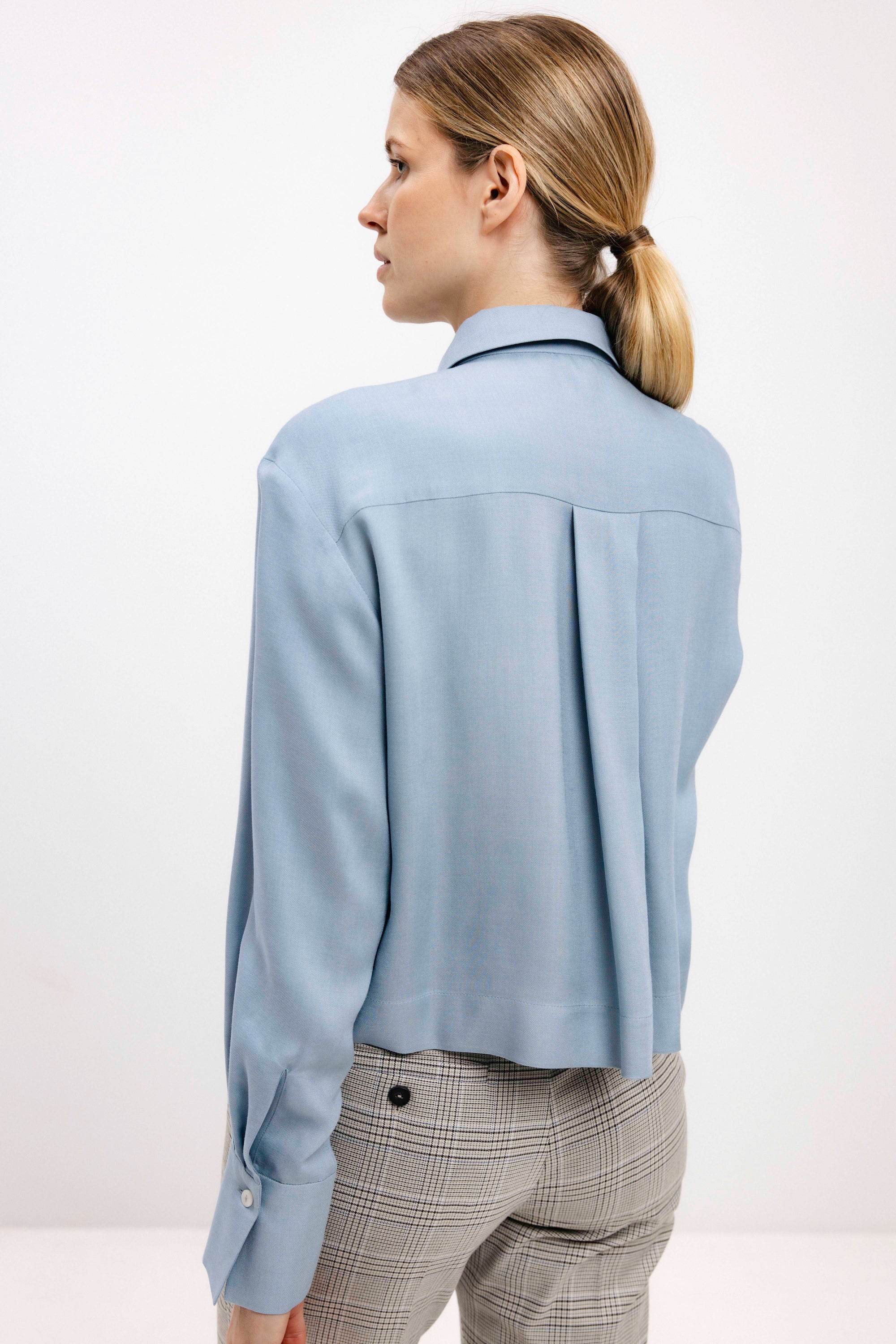 DUST BLUE CROPPED SHIRT