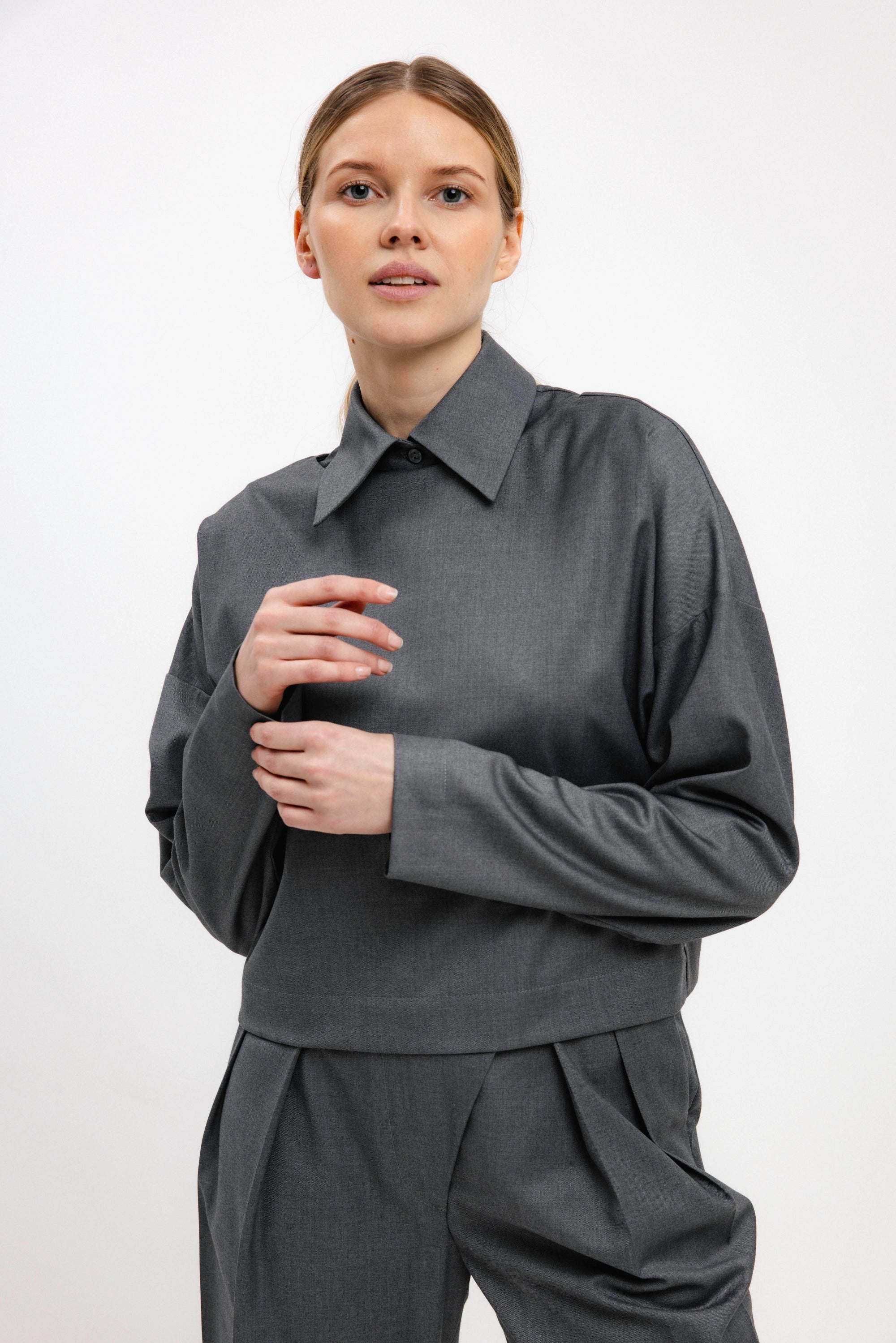 COLLARLESS GREY BLOUSE