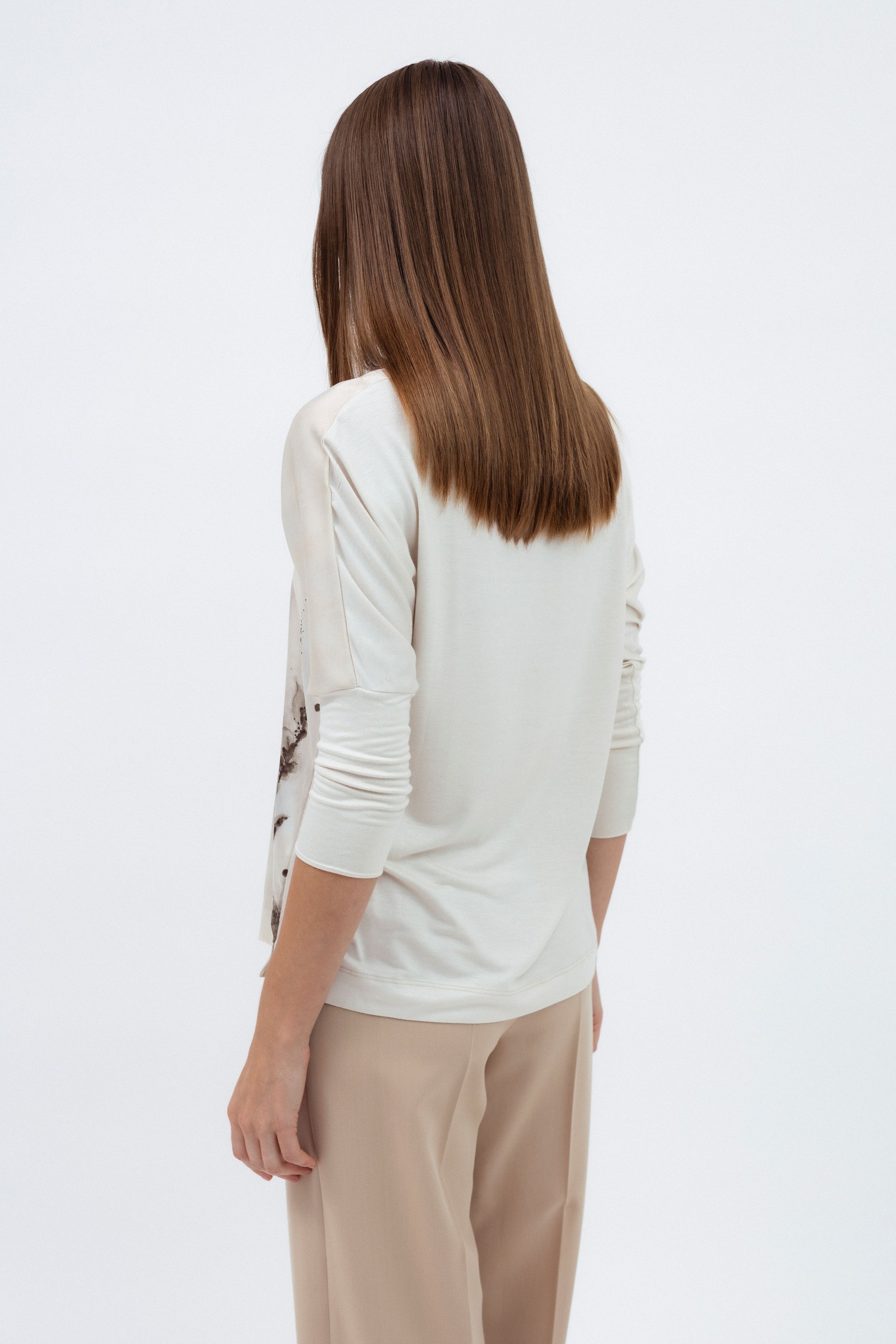 ŠVIESI PALAIDINĖ SU AUGALŲ RAŠTU