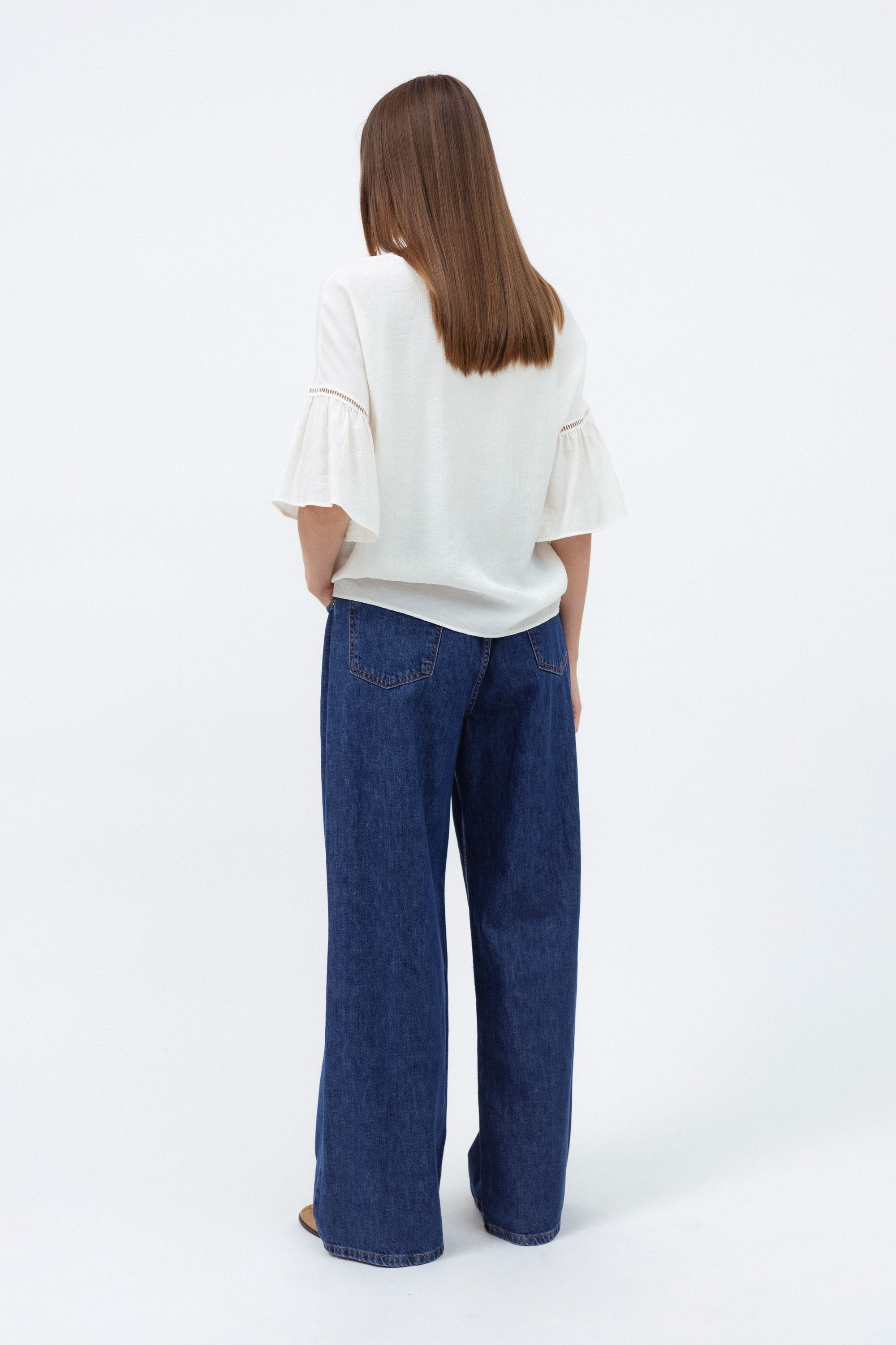 MILK BLOUSE WITH FLARED SLEEVES